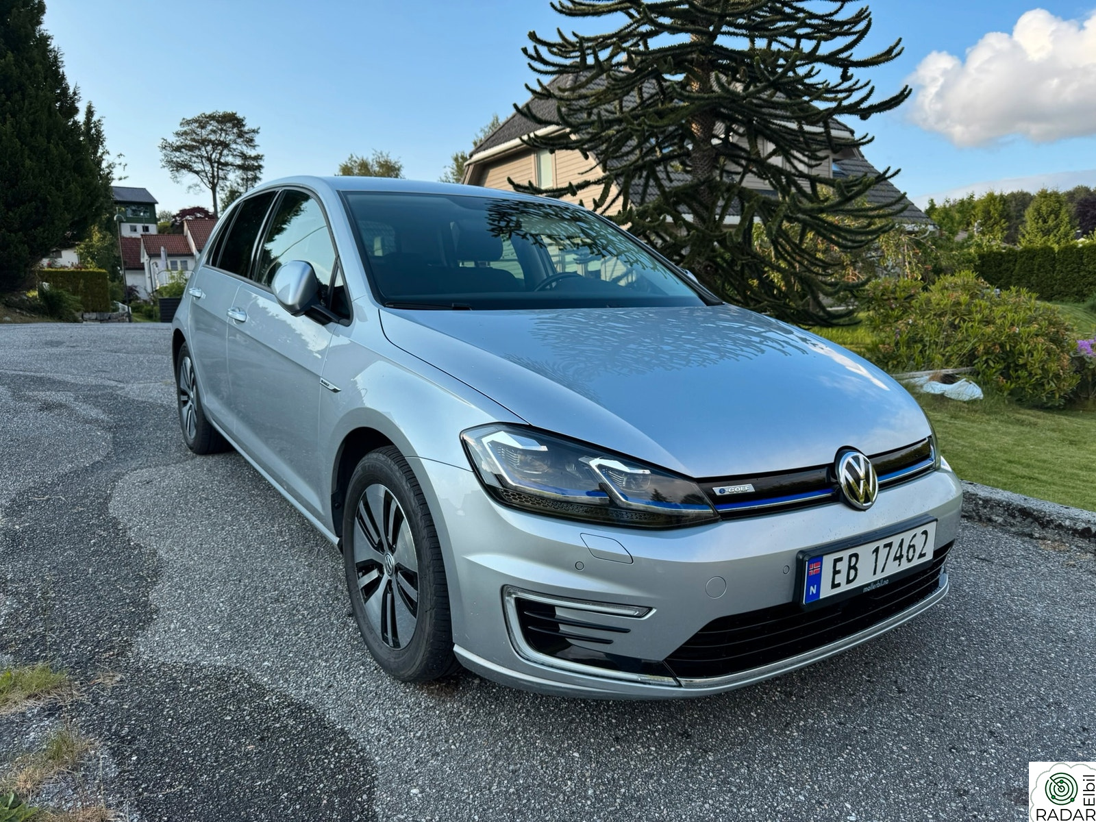 VOLKSWAGEN GOLF E-golf 136 hk * ACC, keyless, ryggekamera, mørke bakvin