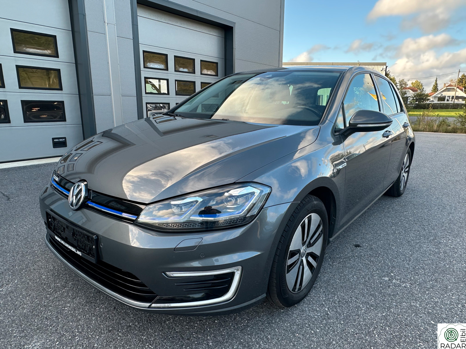 VOLKSWAGEN GOLF E-Golf Exclusive Skinn Dig.Instrument Kamera Navi NyEu