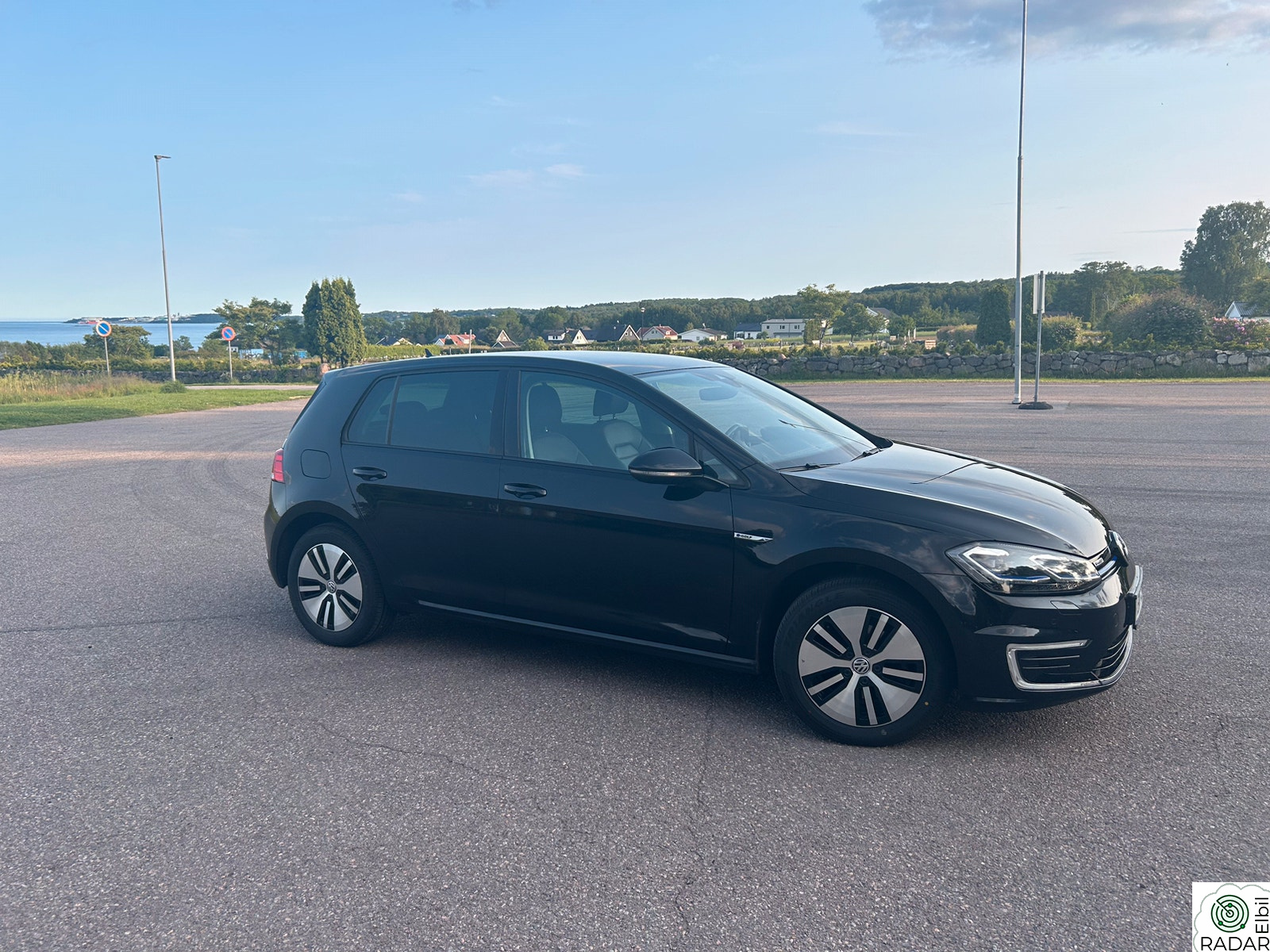 VOLKSWAGEN GOLF E-GOLF 136 HK EXCLUSIVE KAMP