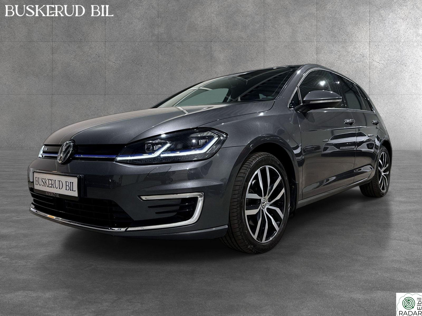 VOLKSWAGEN GOLF e-Golf 300 OUTLET |VELUTSTYRT/MATRIX-LYS/DIGITAL SKJERM