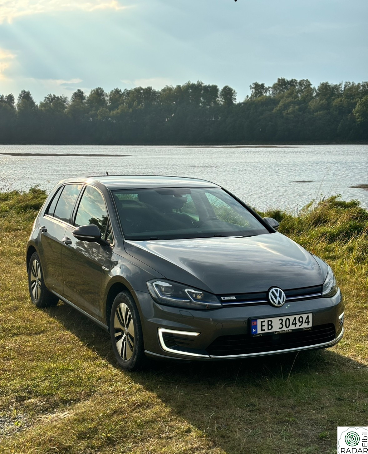 VOLKSWAGEN GOLF 136hk