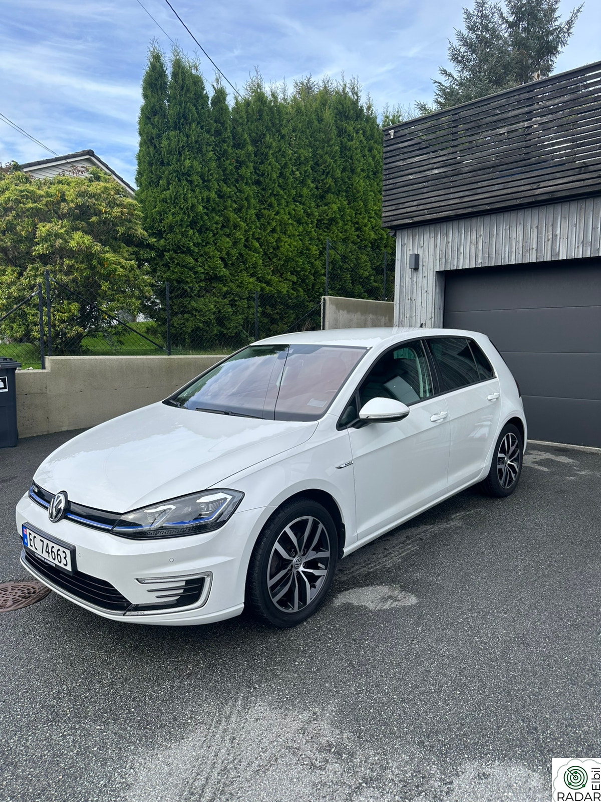 VOLKSWAGEN GOLF Exclusive (K)