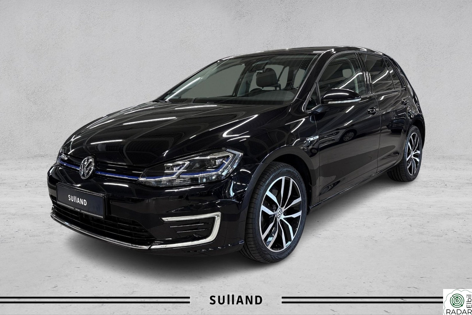 VOLKSWAGEN GOLF E-golf 136 hk exclusive DYNAUDIO SKINN Active info disp