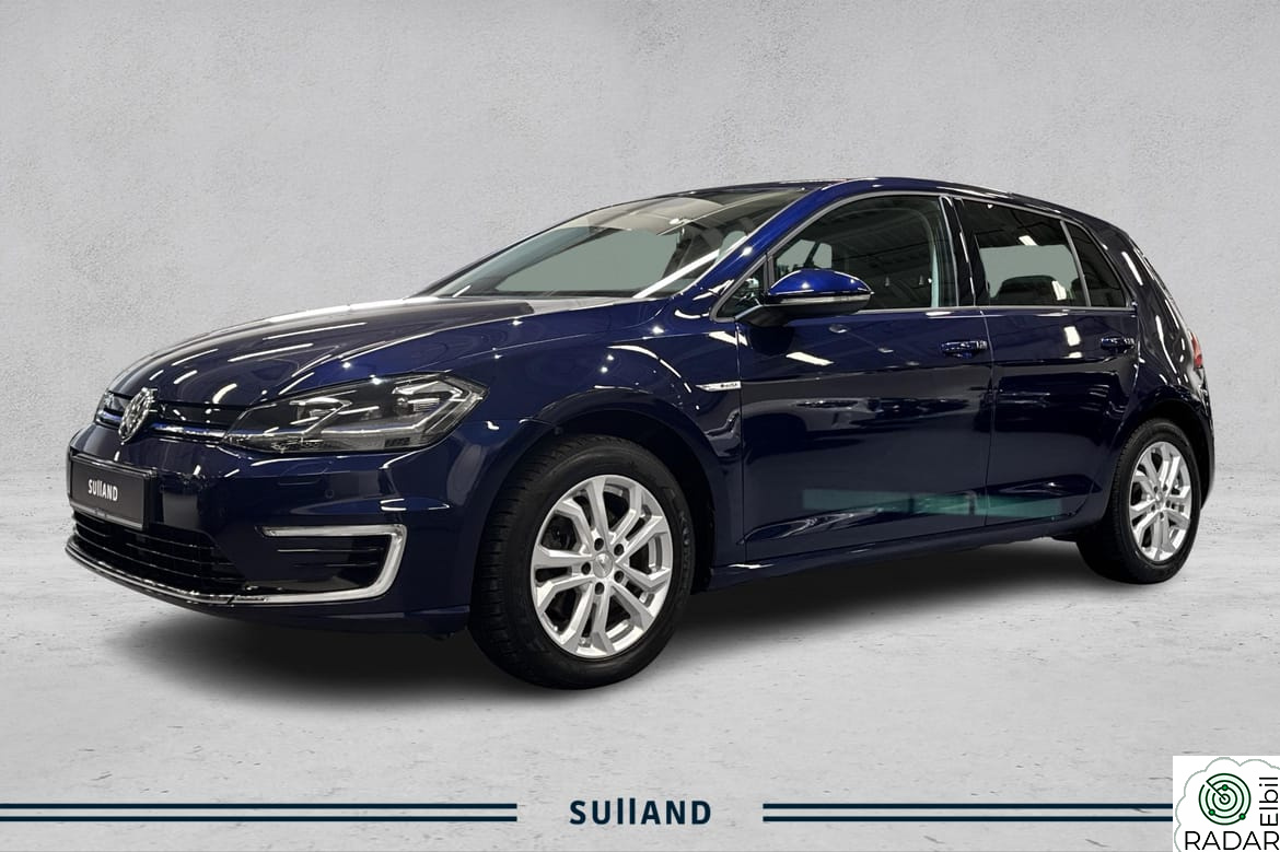 VOLKSWAGEN GOLF -e / Navi /Apple Carplay / 300 km WLTP / Se lav km!