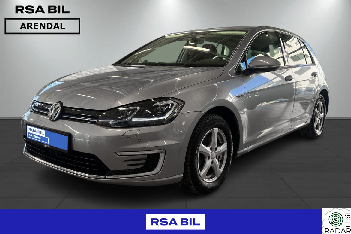 VOLKSWAGEN GOLF 35.8 kWh 136HK /ACC/RYGGEKAMERA/NAVI/CARPLAY/KEYLESS/