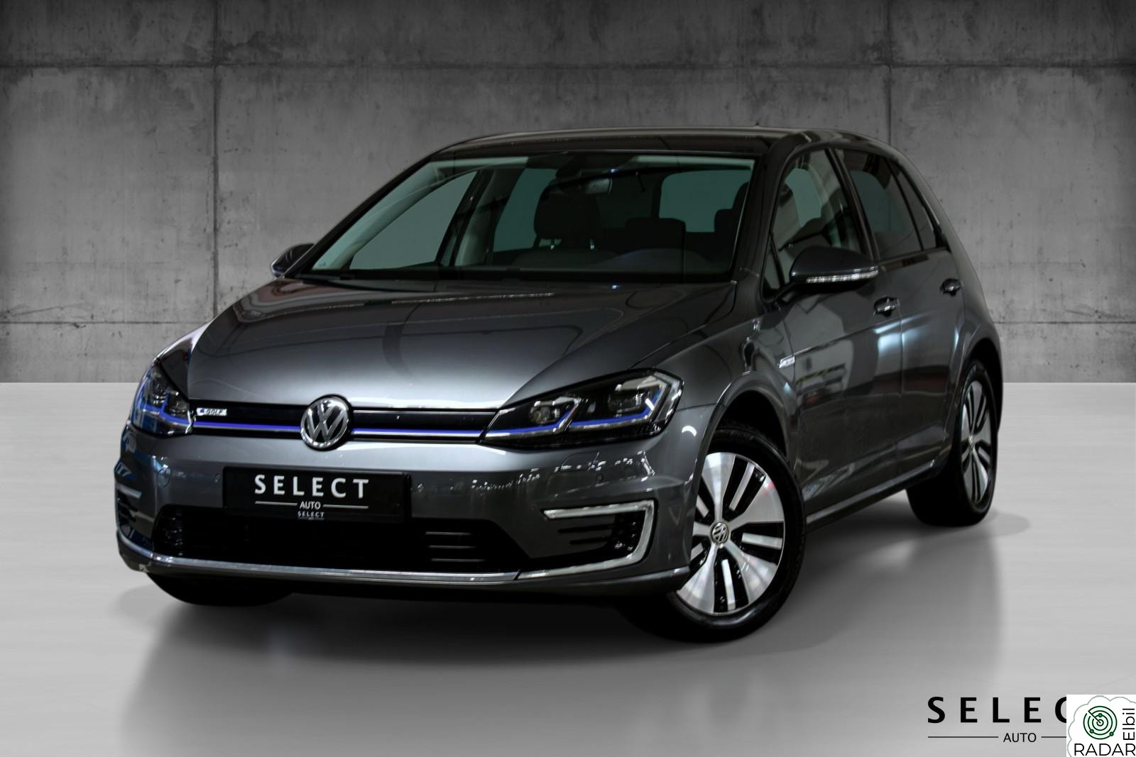 VOLKSWAGEN GOLF 300KM/NORSKBIL/GARANTI/RYGGEKAMERA/NAVI/LAV-KM/BT++