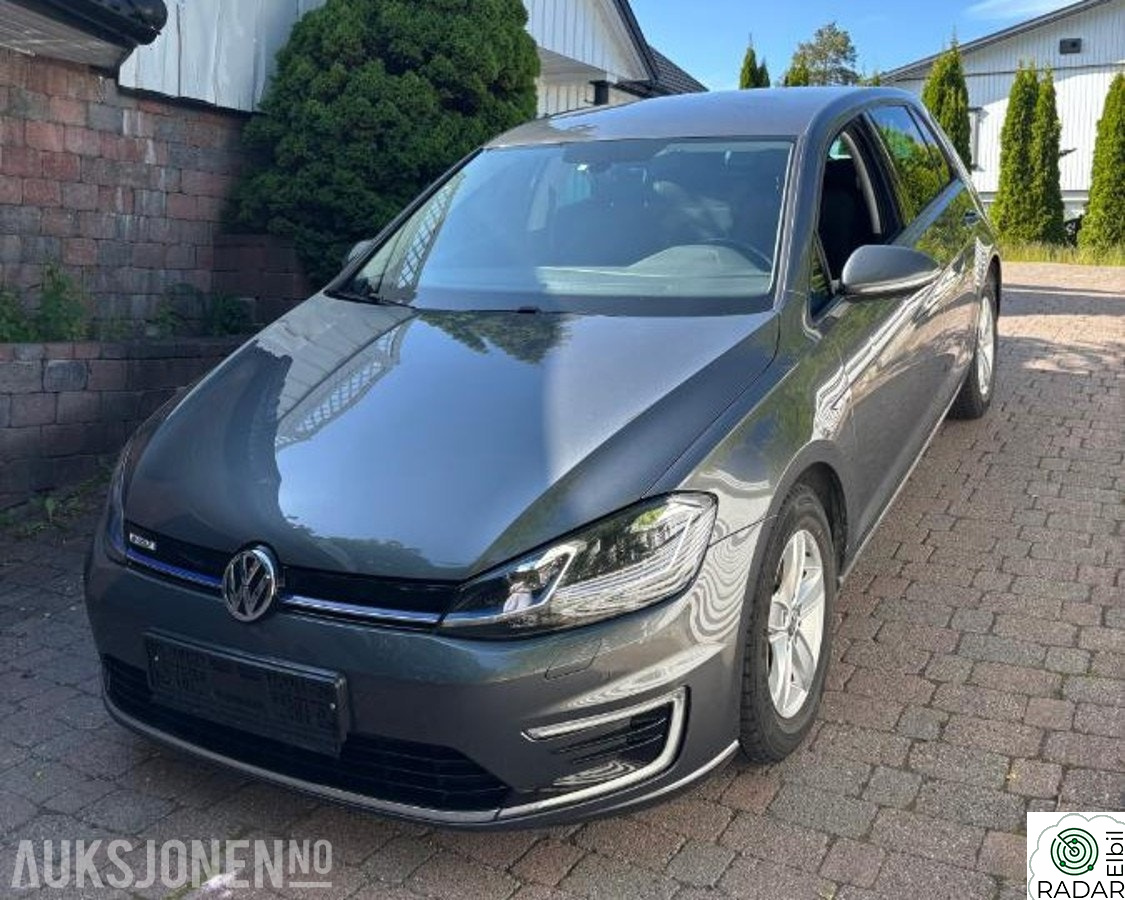 VOLKSWAGEN GOLF 136hk Klimaanlegg Ryggekamera Vinterdekk