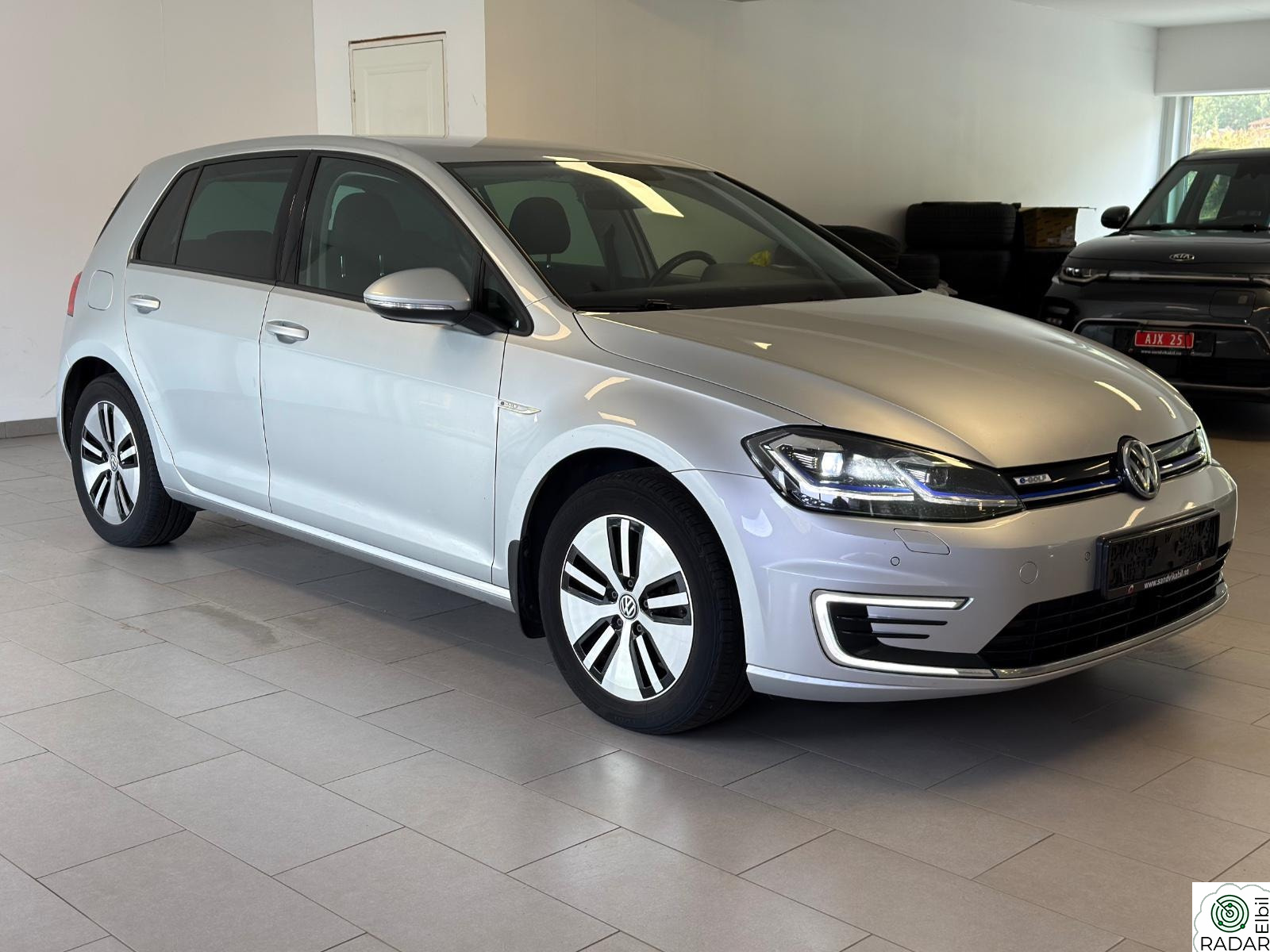 VOLKSWAGEN GOLF 300Km Kamera ACC Carplay Keyless EU-02.28 Norsk 2 Eiere