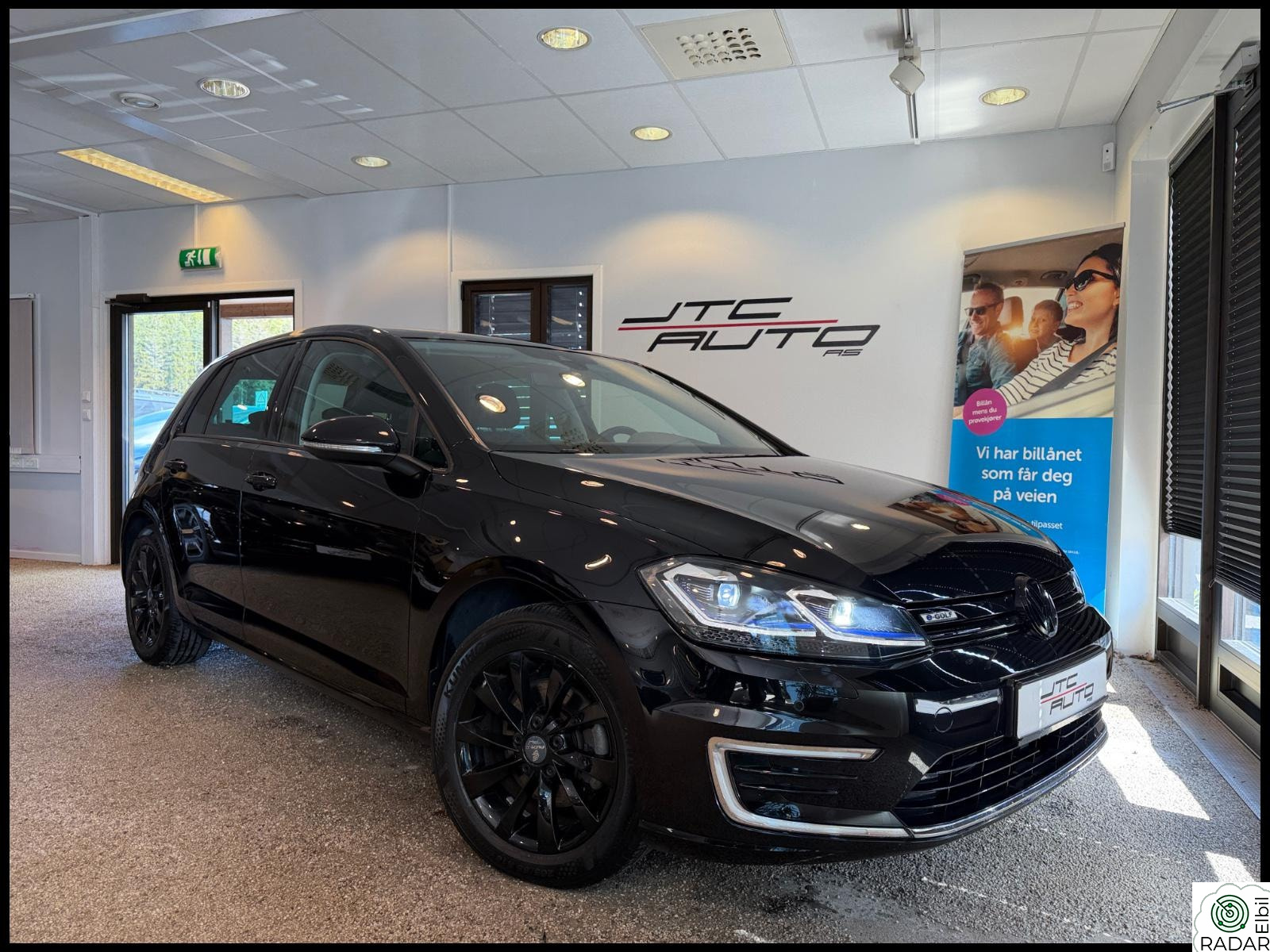 VOLKSWAGEN GOLF Exclusive / Skinn / Acc / Active info / Keyless