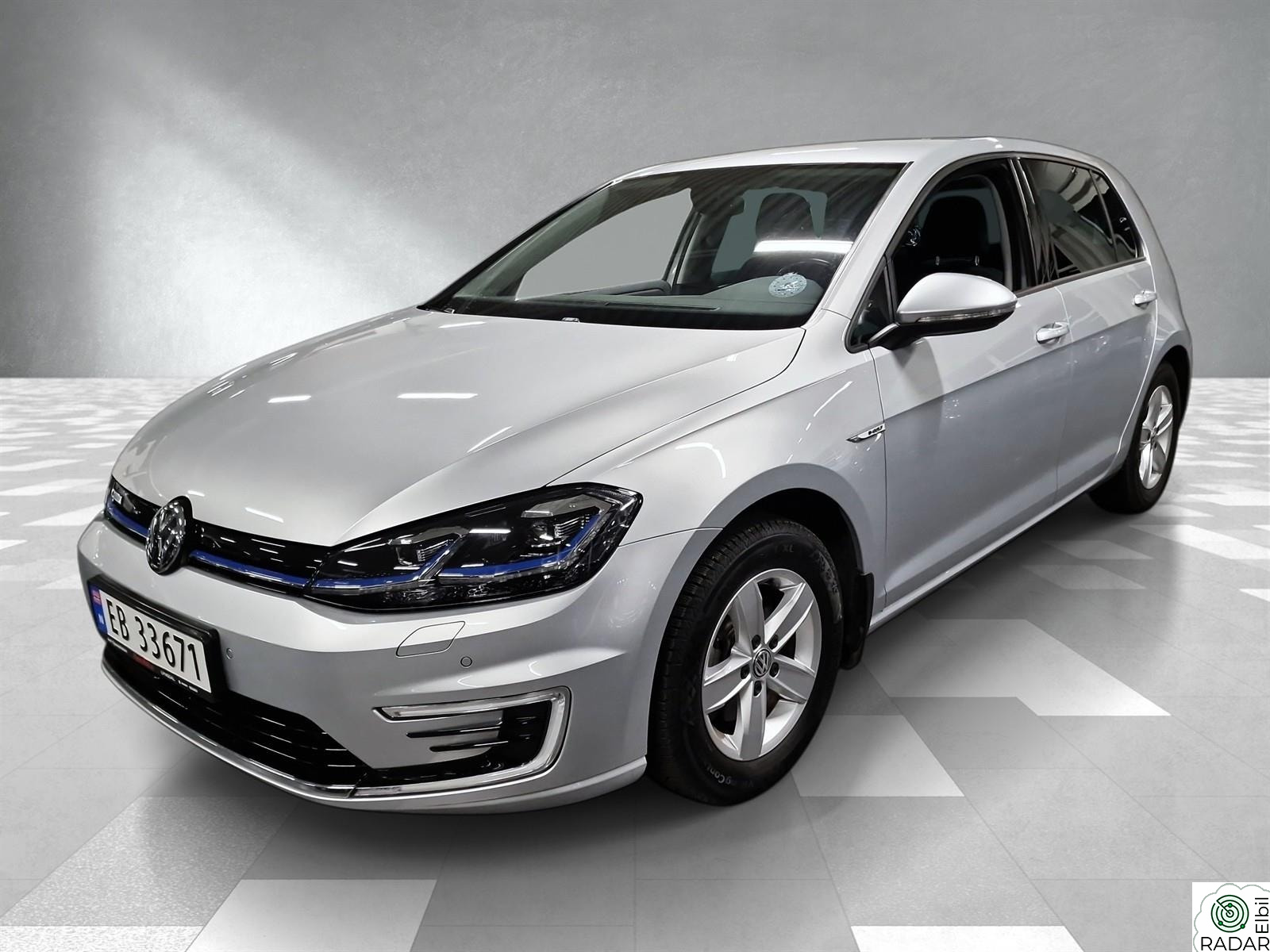 VOLKSWAGEN GOLF Veldholdbil//Lav KMSTAND
