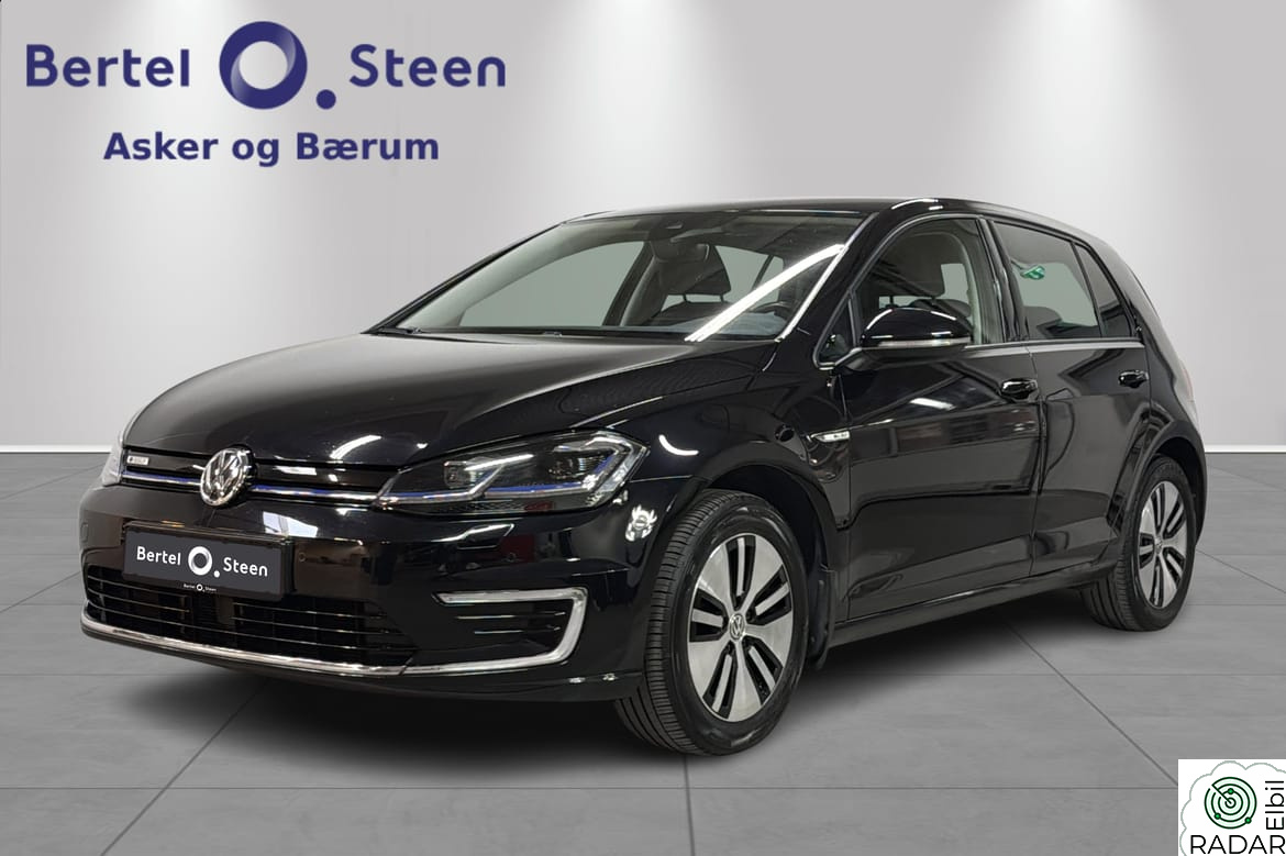 VOLKSWAGEN GOLF Exclusive | ADAPTIV CRUISE, ACTIVE INFO, KAMERA, SKINN