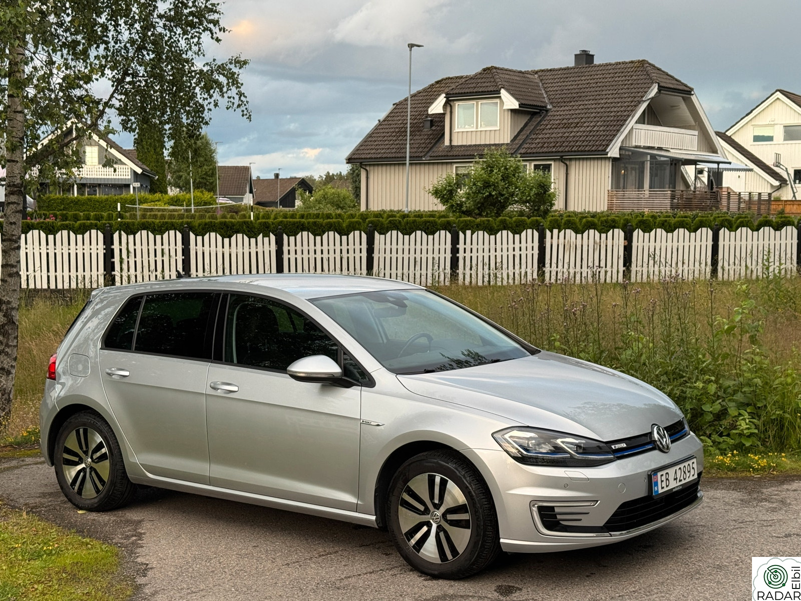VOLKSWAGEN GOLF Exclusive (K)