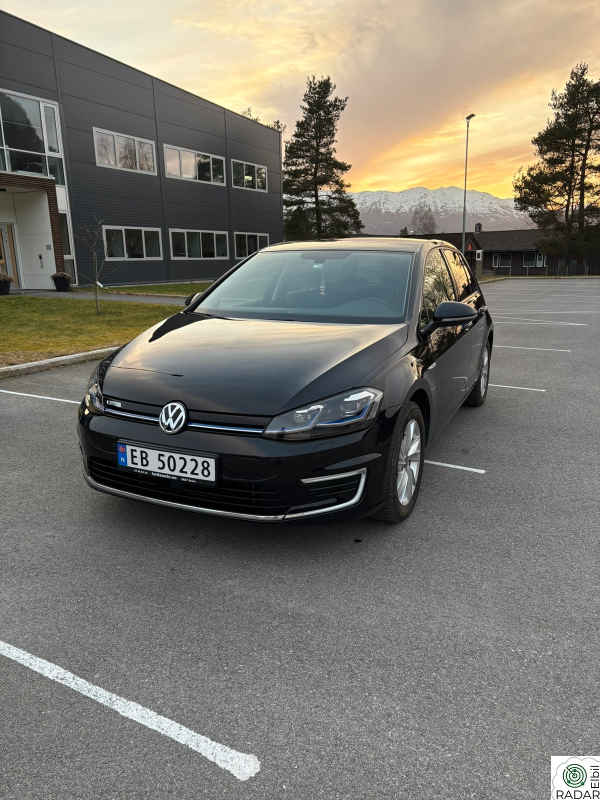VOLKSWAGEN GOLF (K)