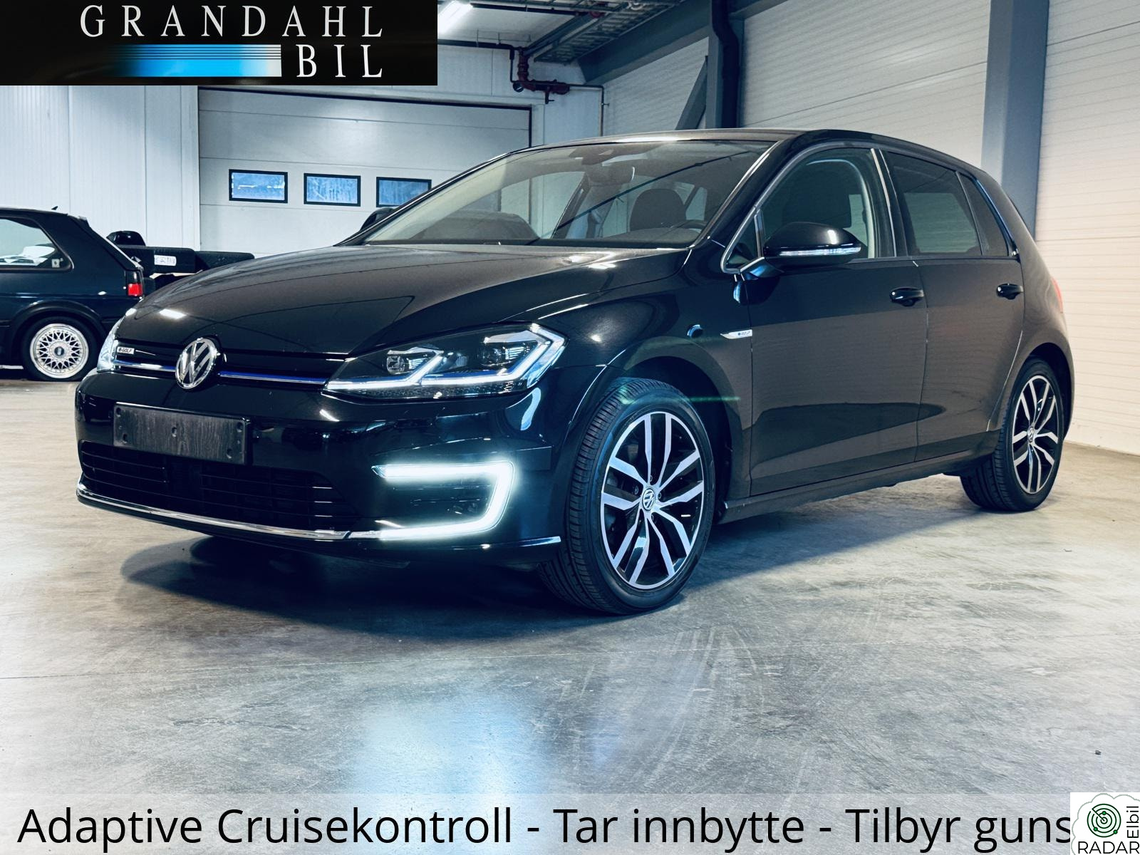VOLKSWAGEN GOLF EV - 136 HK - SKINN - ACTIVE INFO DISPLAY - EXCLUSIVE