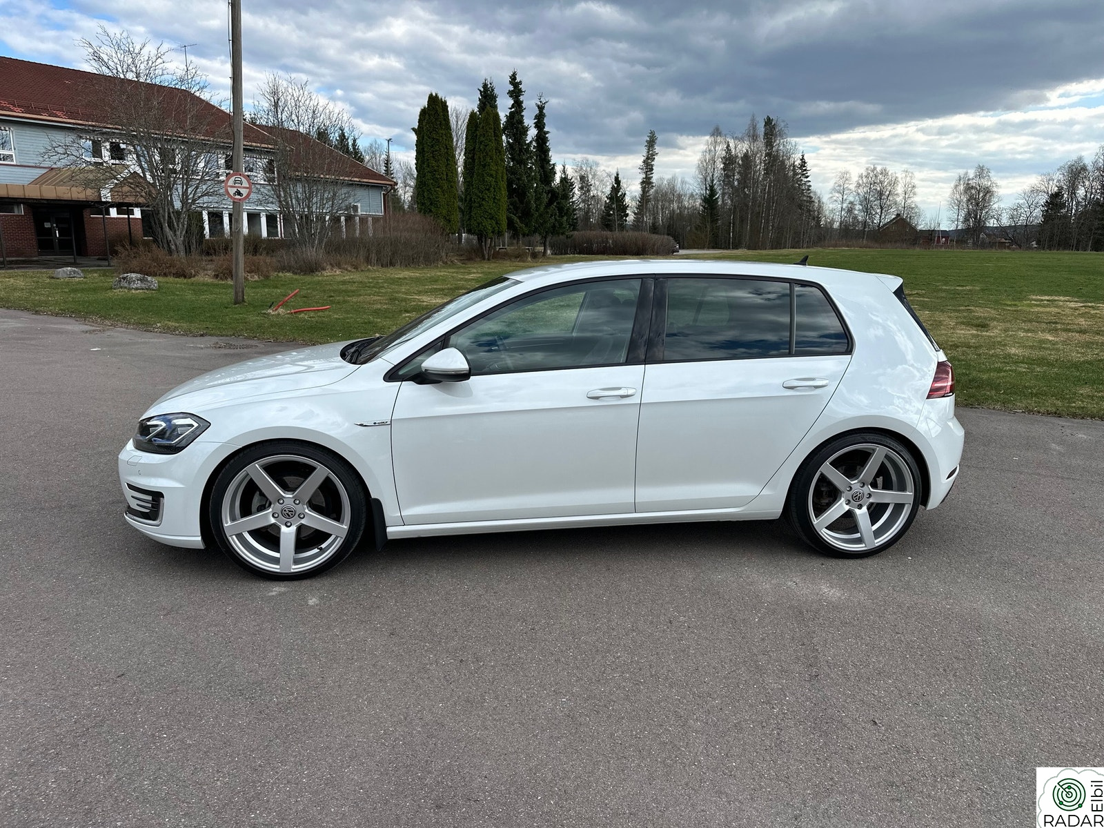 VOLKSWAGEN GOLF Exclusive (K)