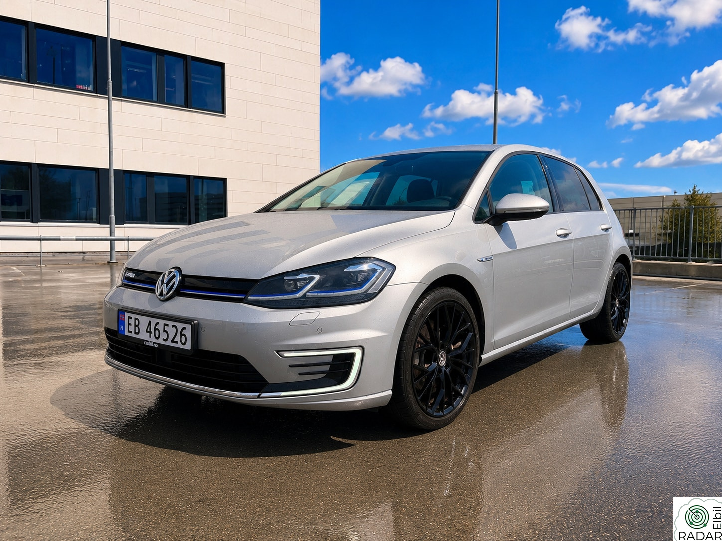 VOLKSWAGEN GOLF Final edition Skinn Active Info display eu til 03 2028