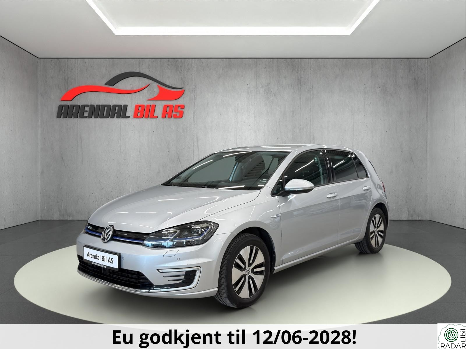 VOLKSWAGEN GOLF 100KW 300KM, Varmepumpe, Navi, Acc, Norsk, SE KM!