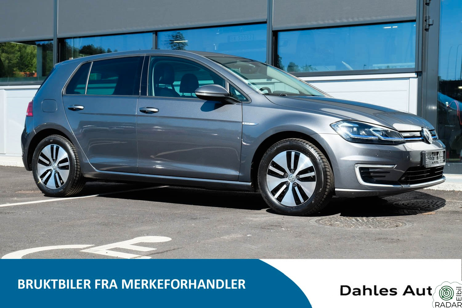 VOLKSWAGEN GOLF E-golf 136 hk Exclusive - Active Info, Skinn, NAVI +++