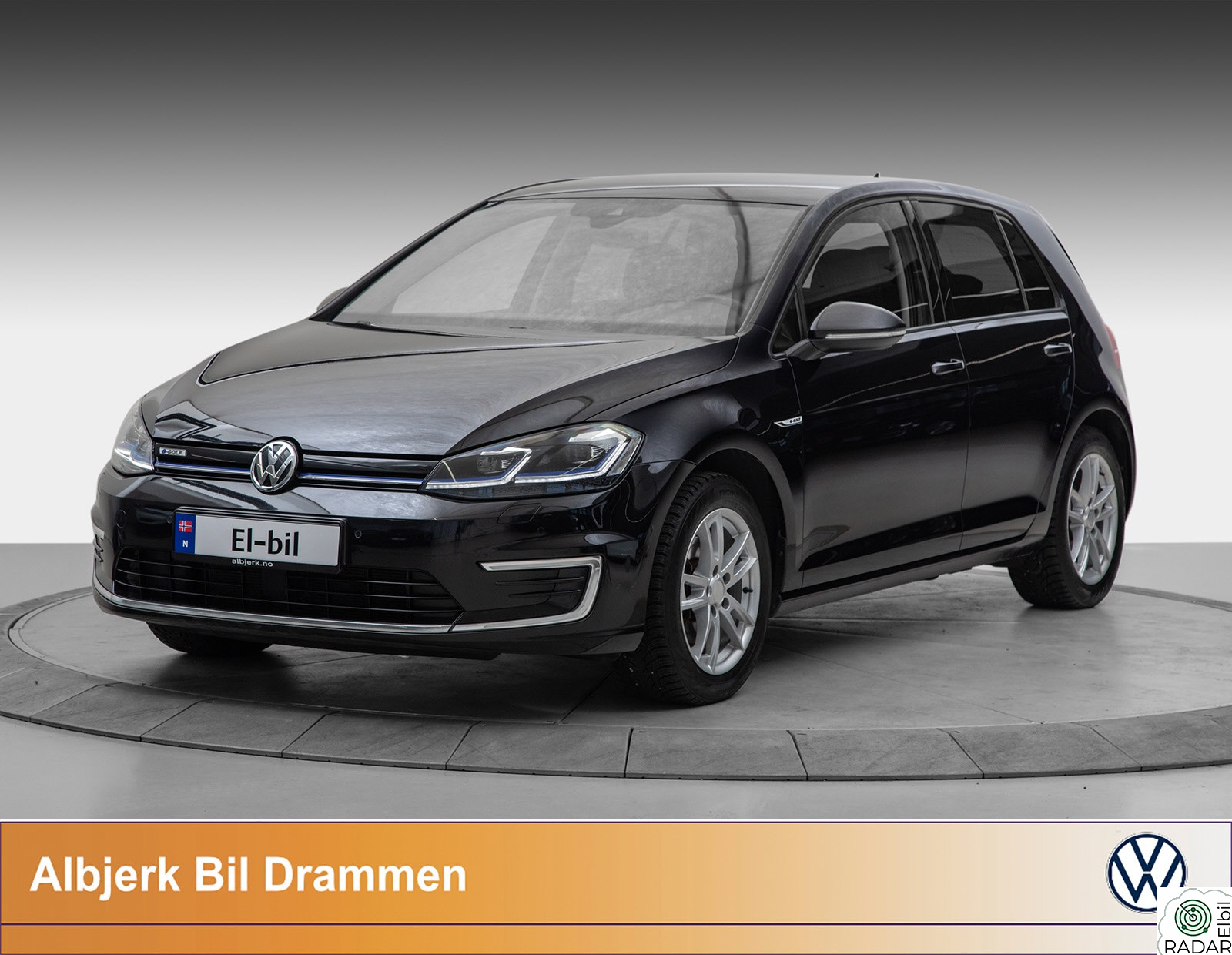 VOLKSWAGEN GOLF Exclusive  Skinn Digitalt instrument R-kamera 17'