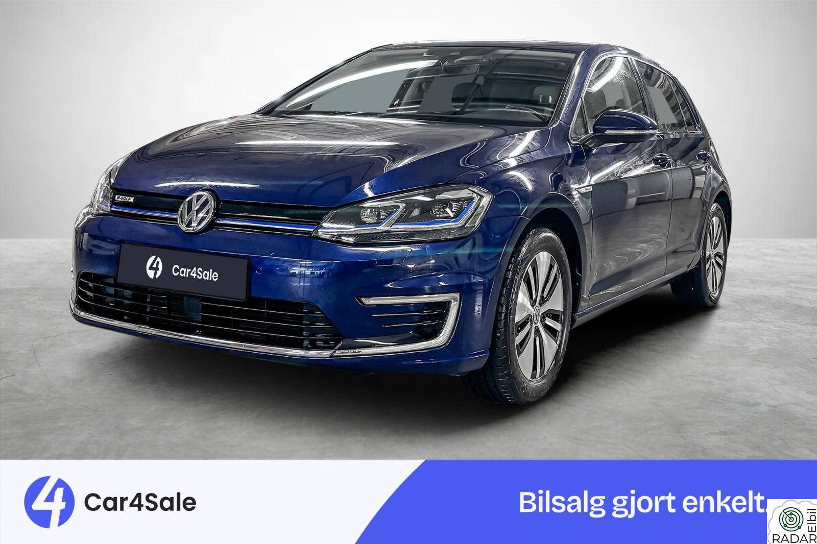 VOLKSWAGEN GOLF Exclusive 300km/ Skinn/ V.Pumpe/ A.Info/ EU 03.28 ++