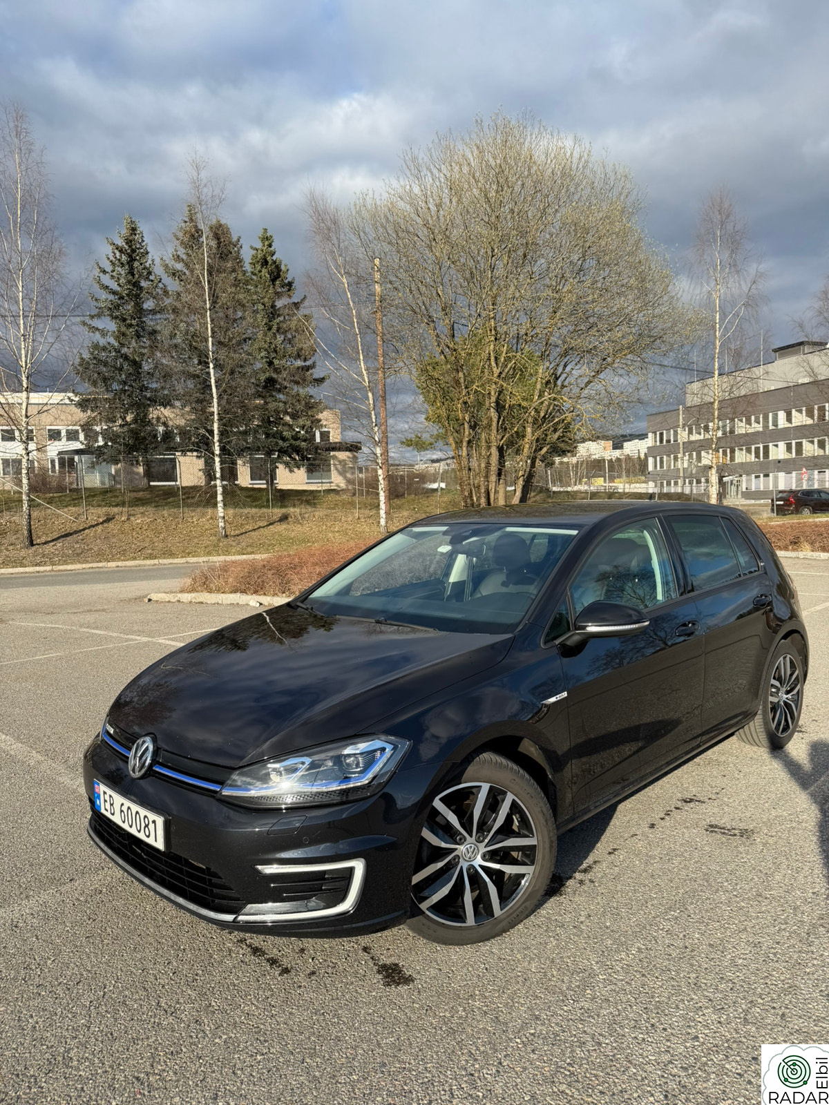 VOLKSWAGEN GOLF Norsk!ACC Active info display Led R.kamera Navi K.less+