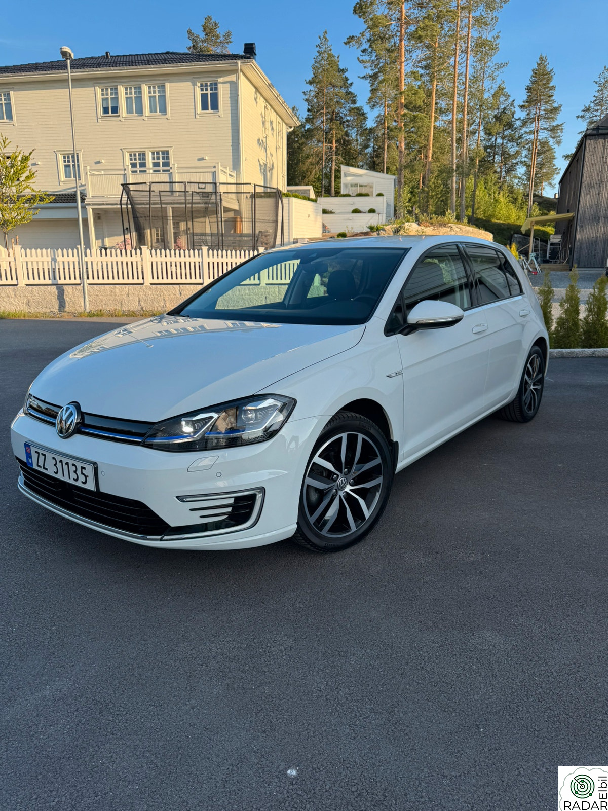 VOLKSWAGEN GOLF E-Golf final edition