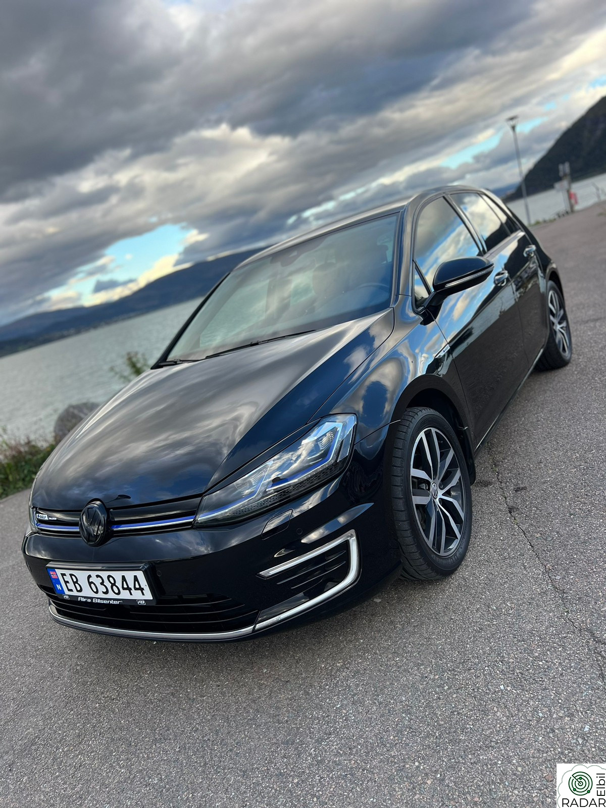 VOLKSWAGEN GOLF e-Golf Final Edition