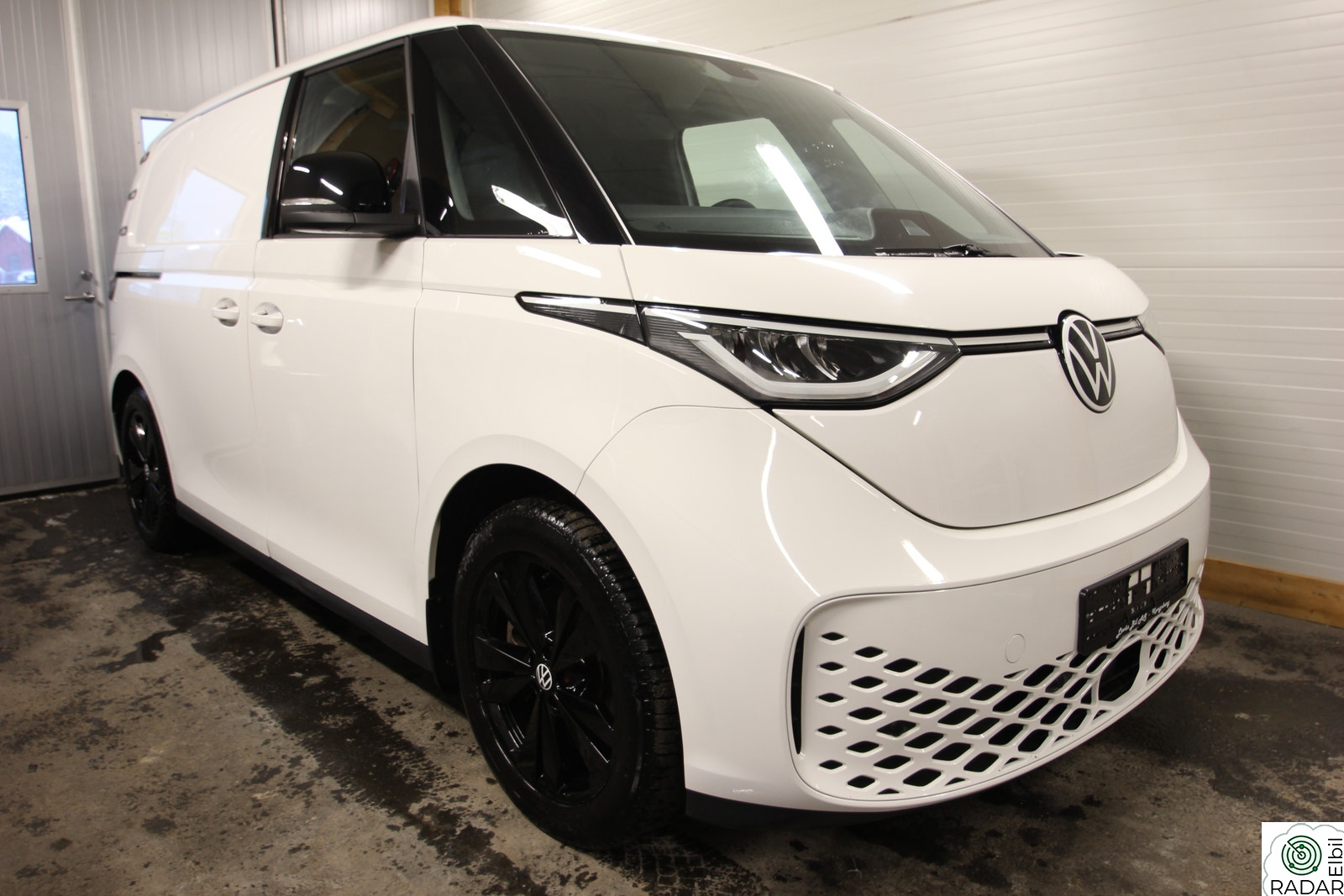 VOLKSWAGEN ID. BUZZ CARGO 150 KW Cargo/77KWH/Kamera/Hengerfeste/Klima/LED/20`