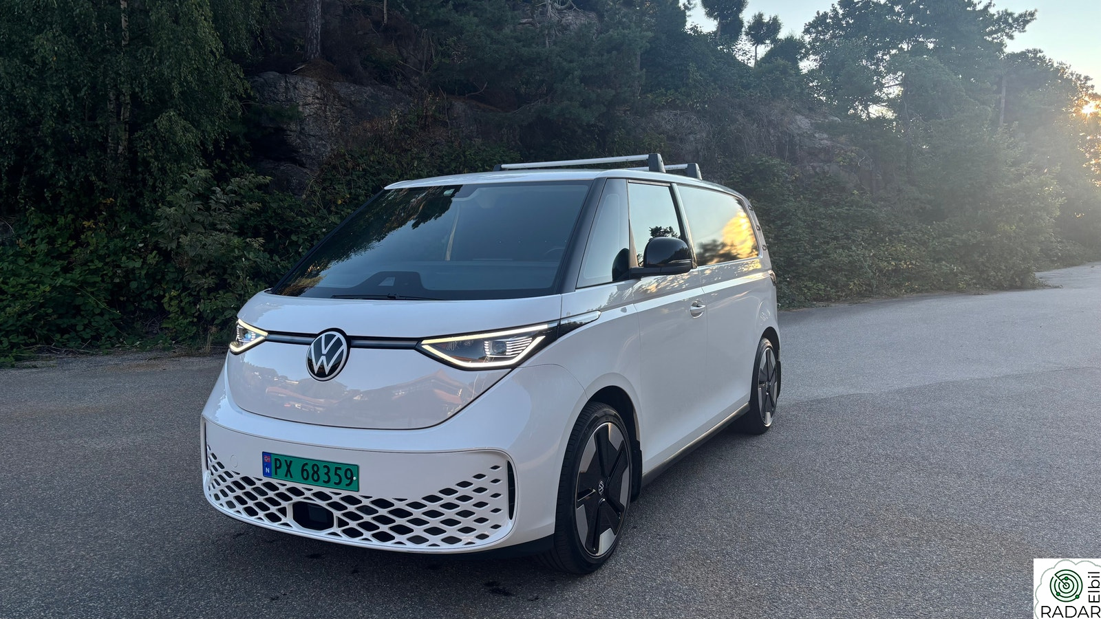 VOLKSWAGEN ID. BUZZ CARGO 150 KW 77 kWh-204HK/H.feste/Rails/ACC/21"/Matrix/R.kam+++