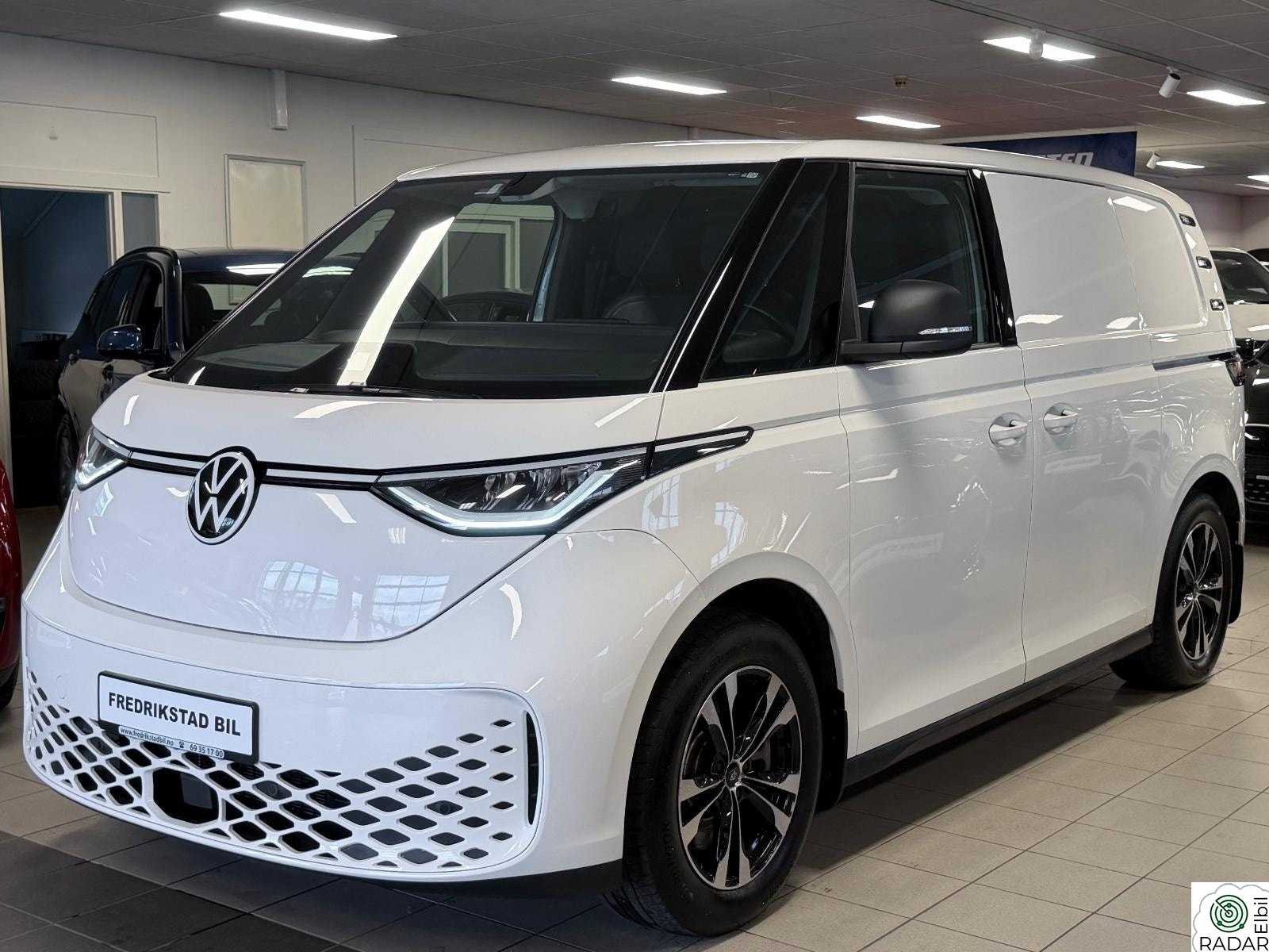VOLKSWAGEN ID. BUZZ CARGO 150 KW CARGO 204HK-3 SETER-KROK-KAMERA-NAVI-ACC-CARPLAY-LED