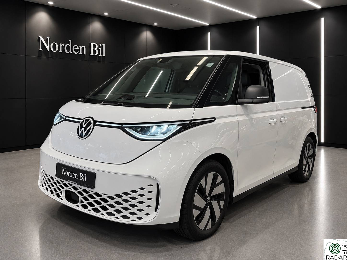 VOLKSWAGEN ID. BUZZ CARGO 150 KW 3-SETER | H.FESTE | DOBLE SKYVEDØRER | 1-eier