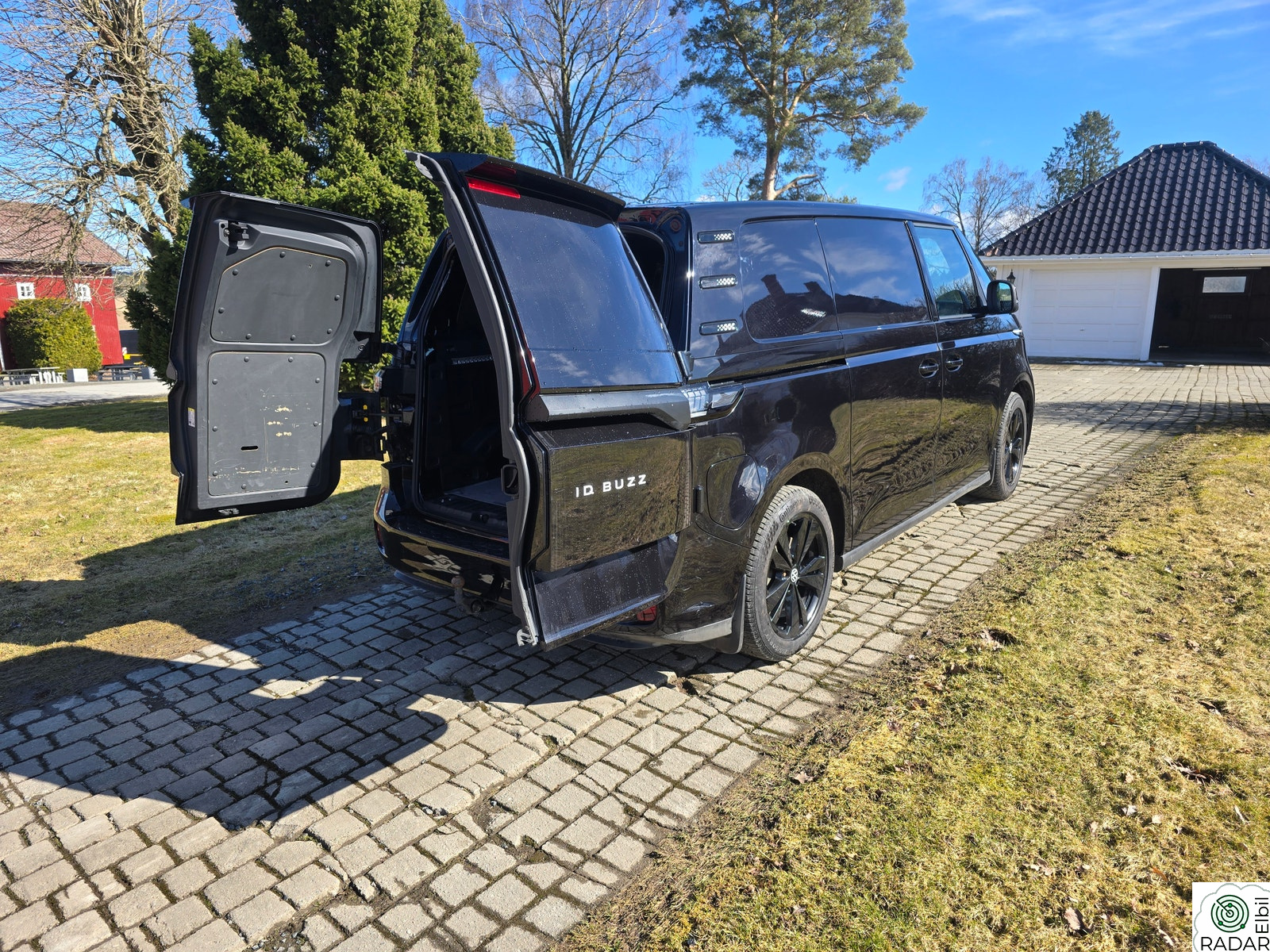 VOLKSWAGEN ID. BUZZ CARGO 150 KW 77 kWh 204hk