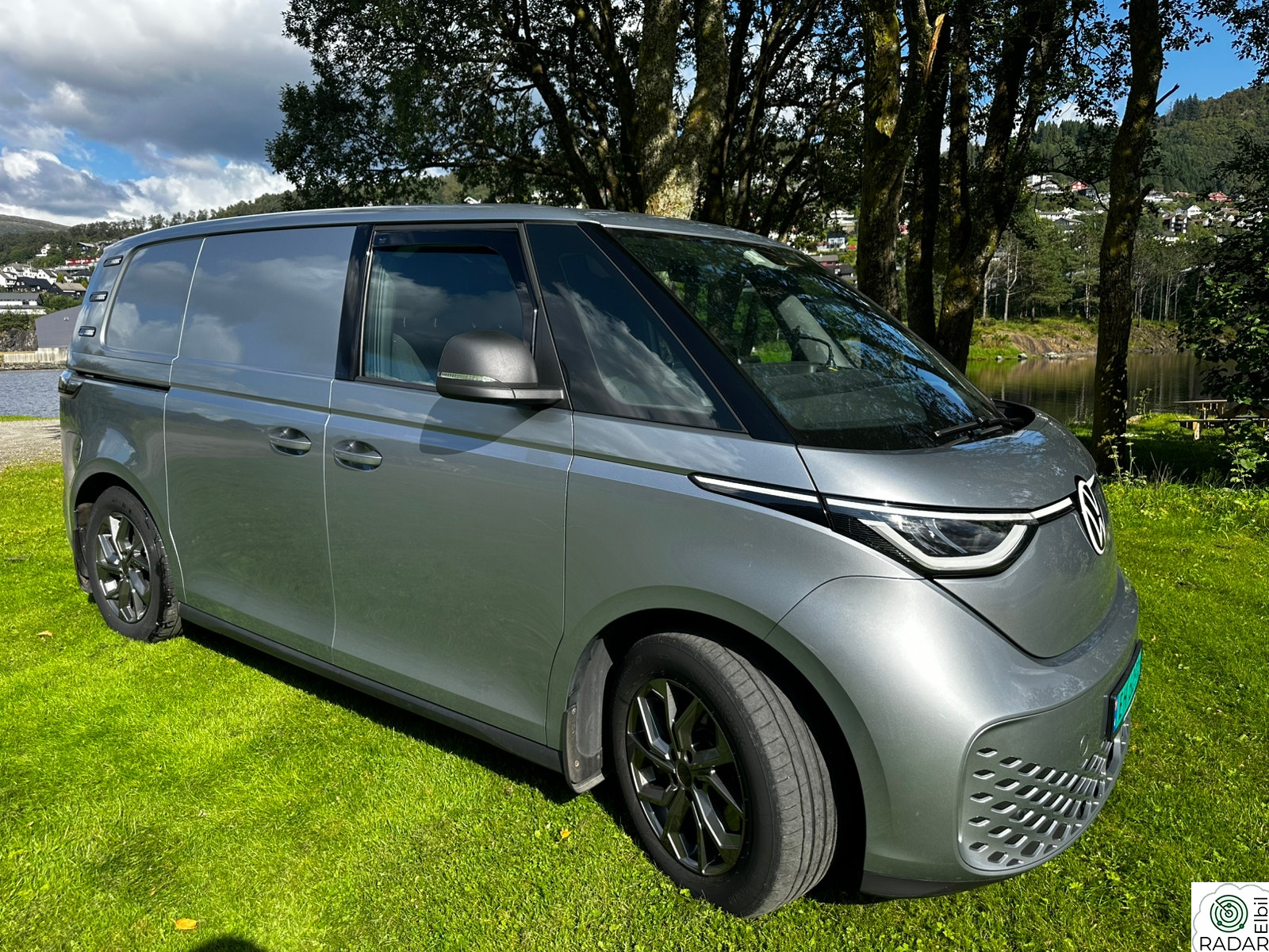 VOLKSWAGEN ID. BUZZ CARGO 150 KW 77 kWh 204hk