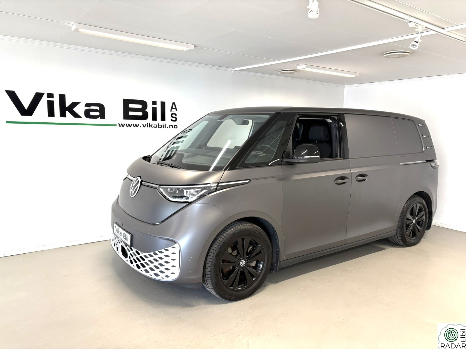 VOLKSWAGEN ID.BUZZ CARGO PRO 4MOTION CARGO PRO 4MOTION 3-SETER/HENGERFESTE/ACC/NAVI