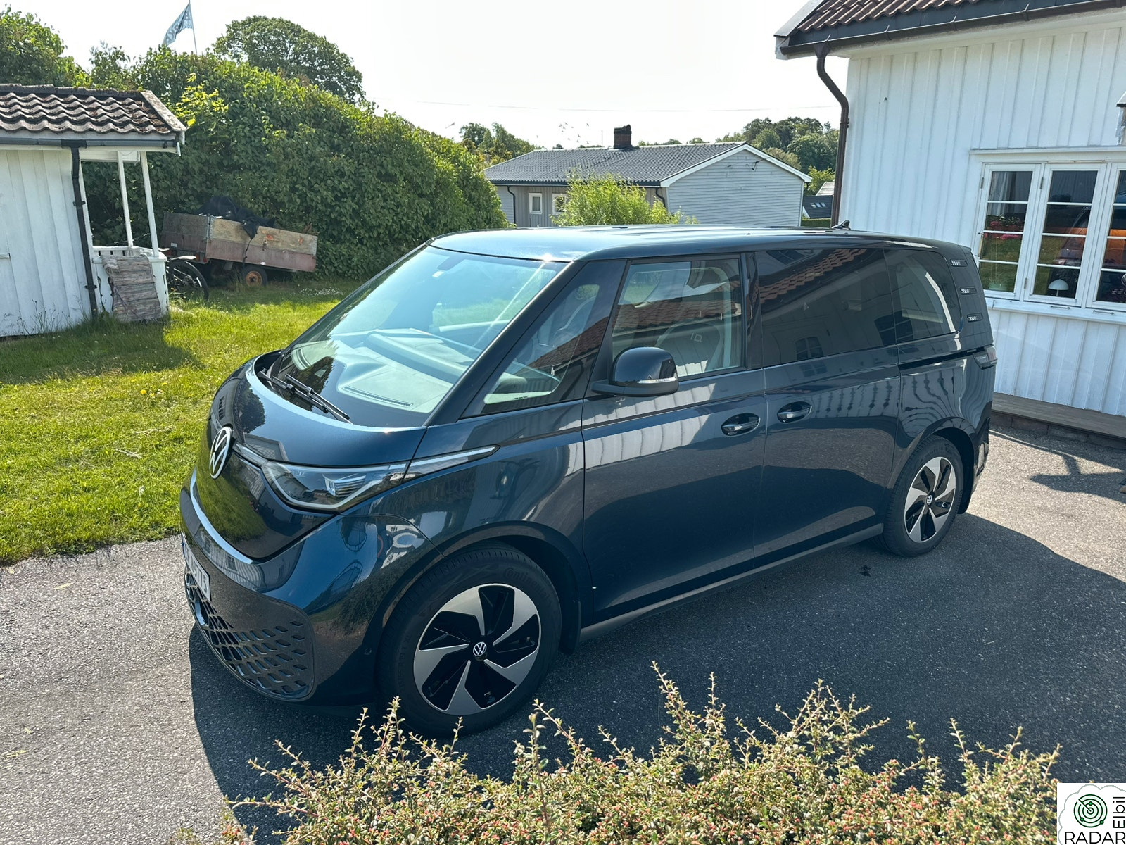 VOLKSWAGEN ID. BUZZ PRO 150 KW Komf.seter. El-dører. Lyspakke. Krok. Førerassistent+.