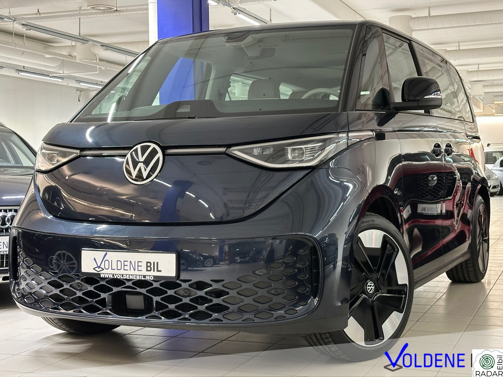 VOLKSWAGEN ID. BUZZ PRO 150 KW ID.Buzz Pro | TOPP UTSTYRT | SE KM | 21 felger | Krok