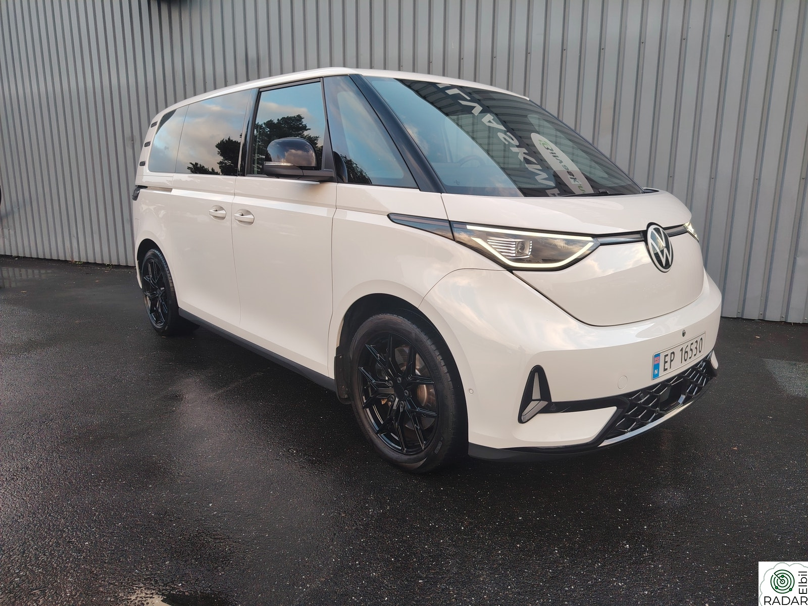 VOLKSWAGEN ID. BUZZ GTX KR 250 kW GTX 340hk 6-seter/el.seter /hengervekt 1800kg/garanti