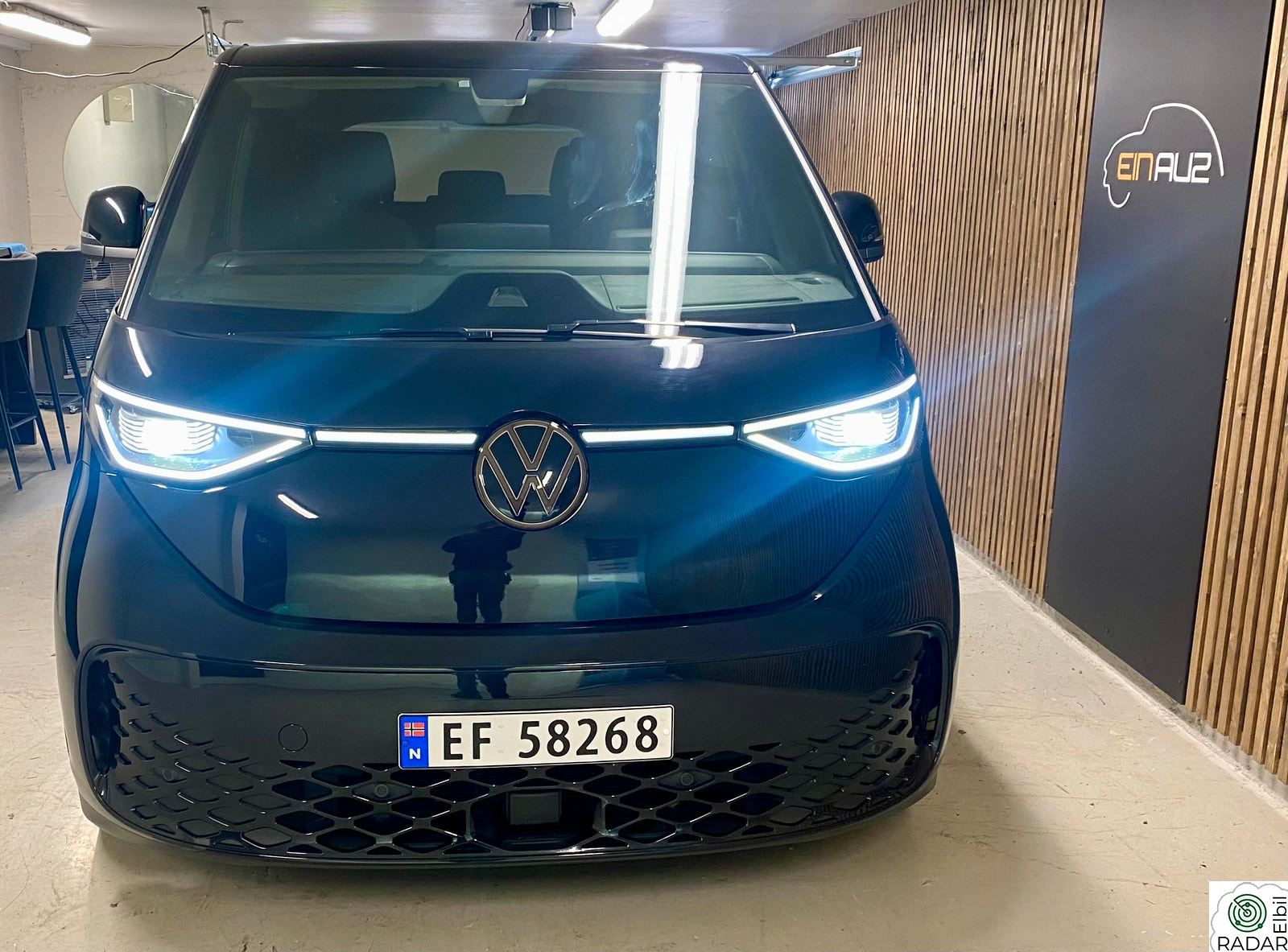 VOLKSWAGEN ID. BUZZ PRO 150 KW PRO 77KWH-204HK/MÅ SEES/TOPPUTSTYRT