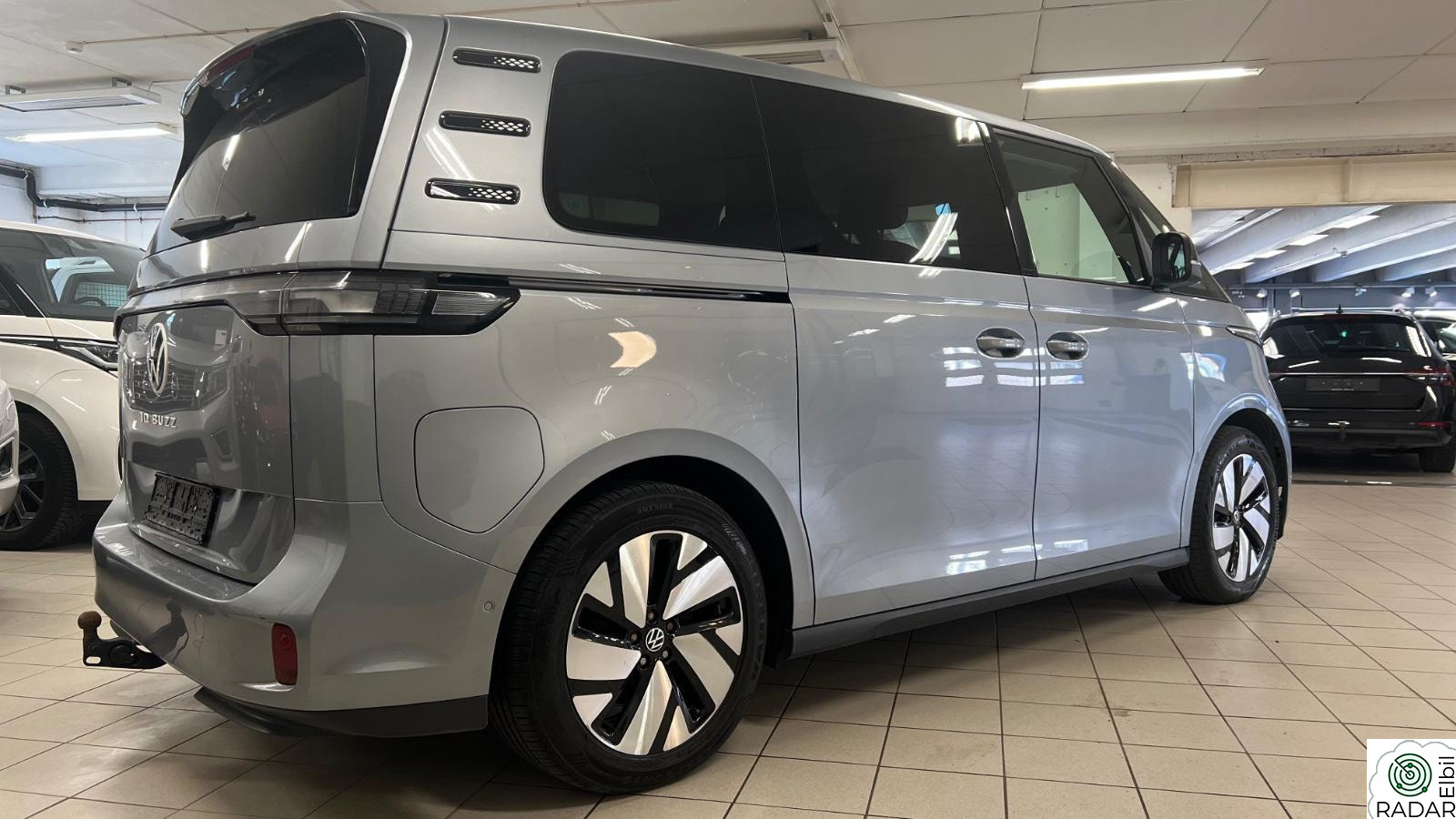 VOLKSWAGEN ID. BUZZ PRO 150 KW 5-seter PRO 204hk Norsk/H.feste/Ad.cruise/Navi/Kamera