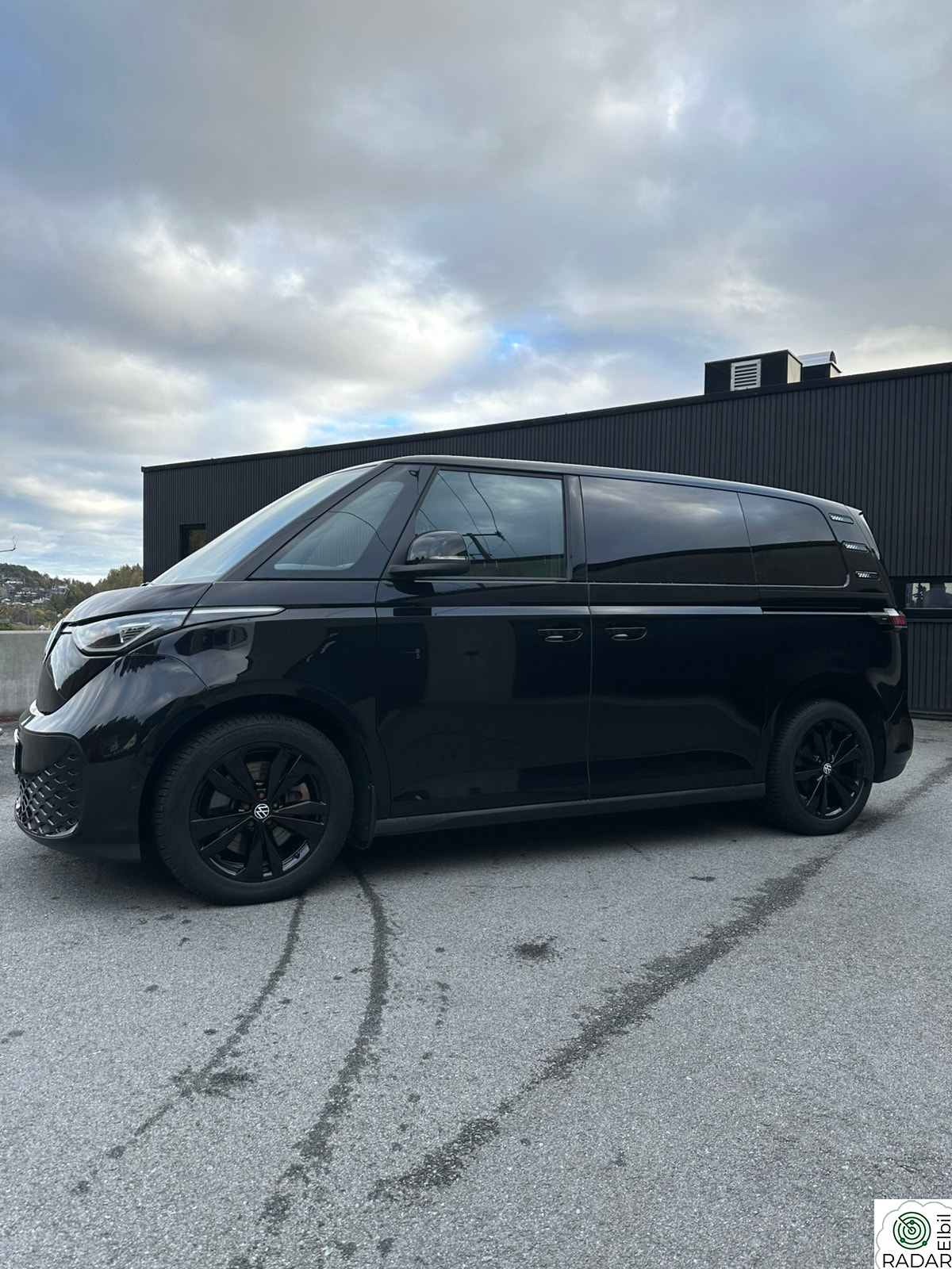 VOLKSWAGEN ID. BUZZ PRO 150 KW Pro 77kWh 204hk