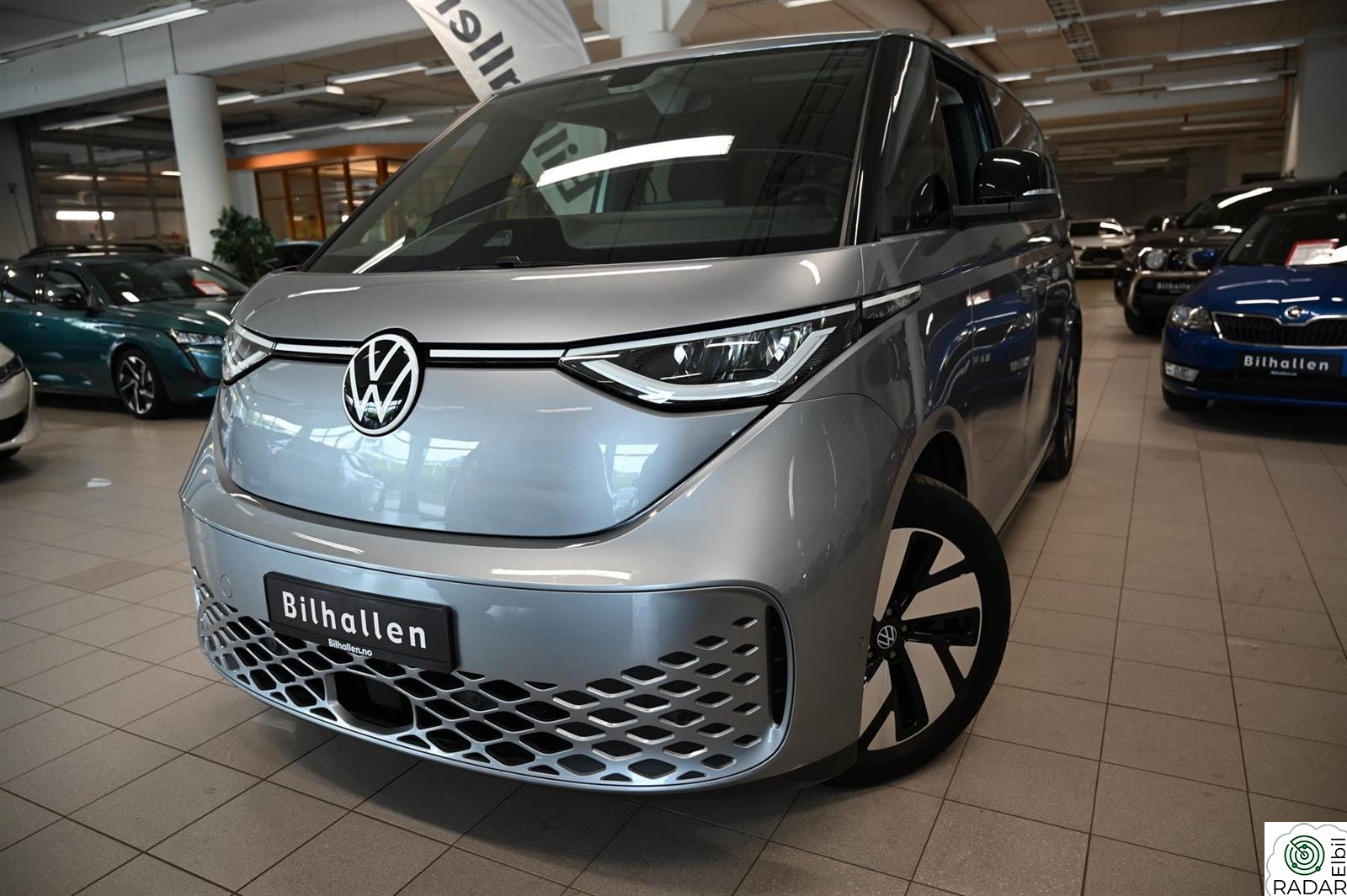 VOLKSWAGEN ID. BUZZ PRO 150 KW PRO 77kW 5-seter 204hk m/ACC/LED/Kamera/Krok++