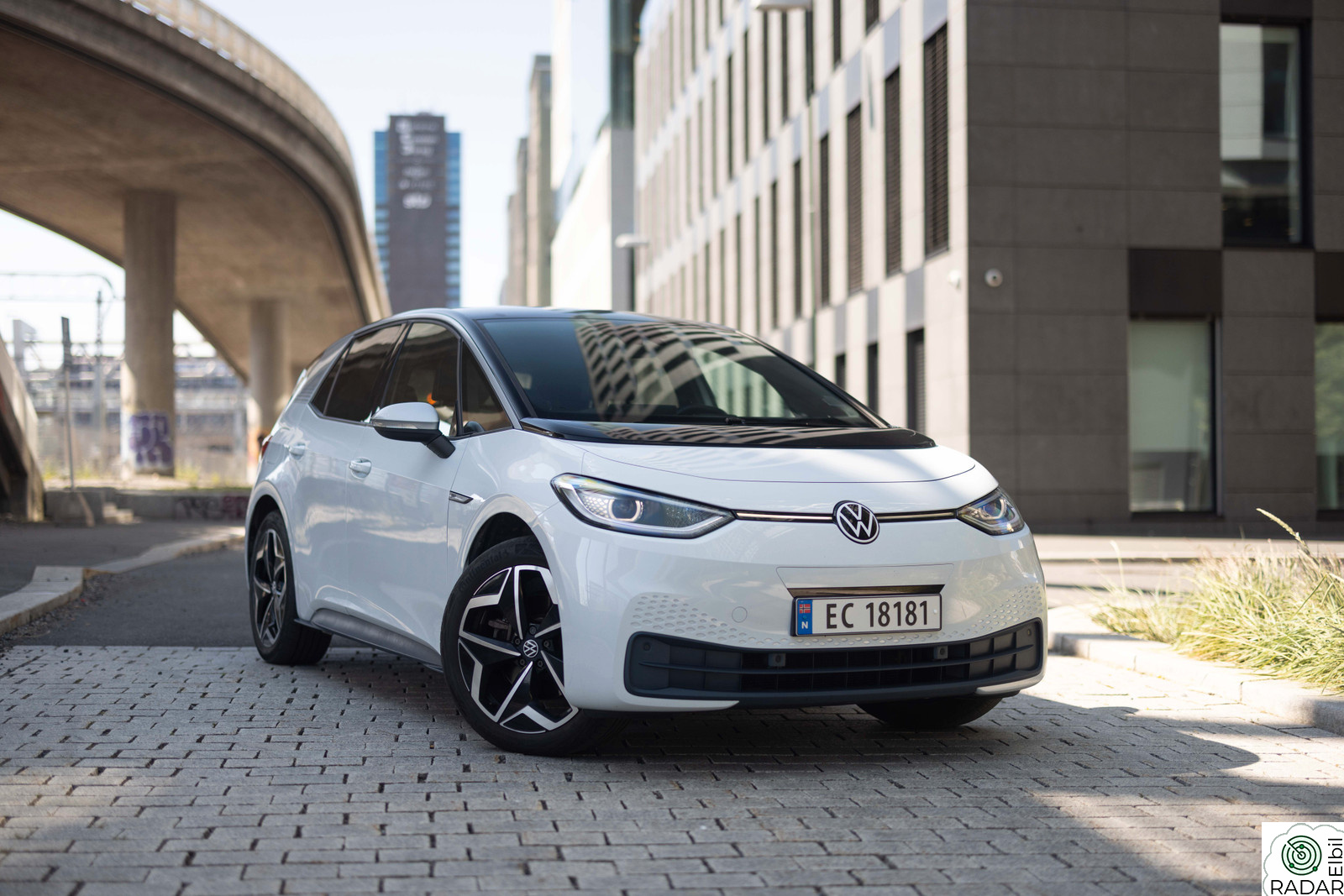 VOLKSWAGEN ID.3 PRO 150 KW 1st Plus Matrix/19"/Ryggekamera/Keyless/Navi Pro/Varmep