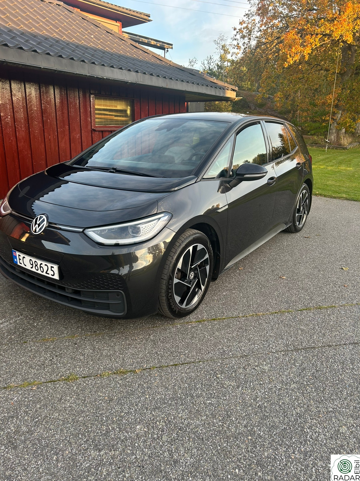 VOLKSWAGEN ID.3 PURE 110 KW Kamera Adaptiv Cruisekontroll LED Matrix Rattvarme