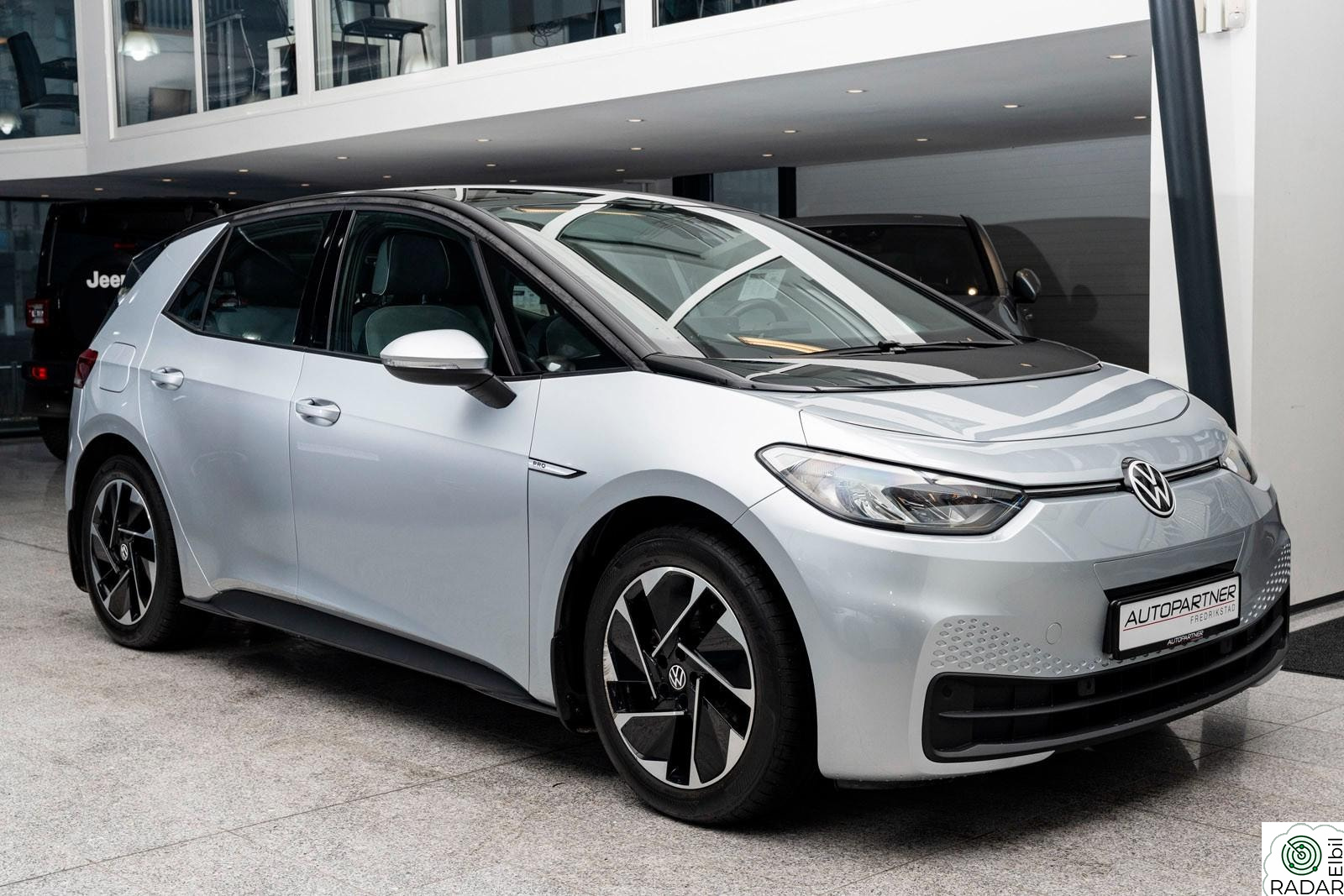 VOLKSWAGEN ID.3 PRO 107 KW PRO 418km Ryggekamera, Adaptive cruise, Keyless++