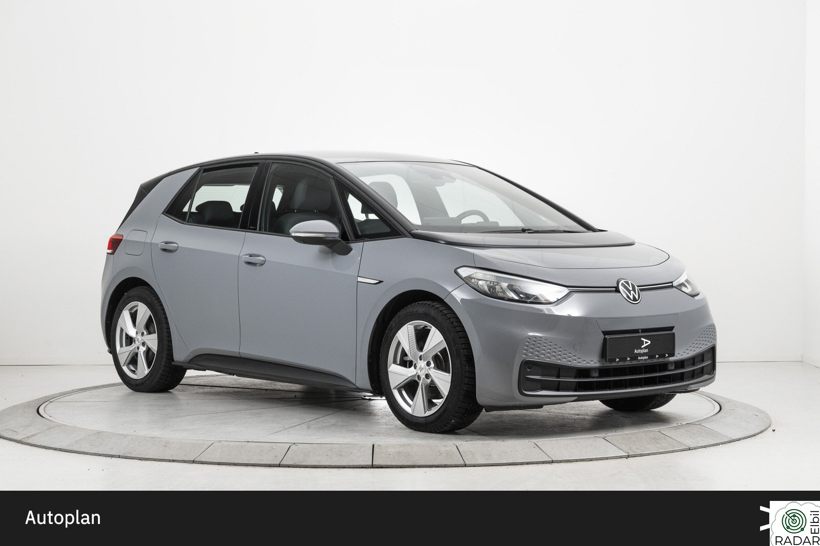 VOLKSWAGEN ID.3 PURE 110 KW Pure Performance 45kWh 150hk ACC/Kamera/Rattvarme/DAB