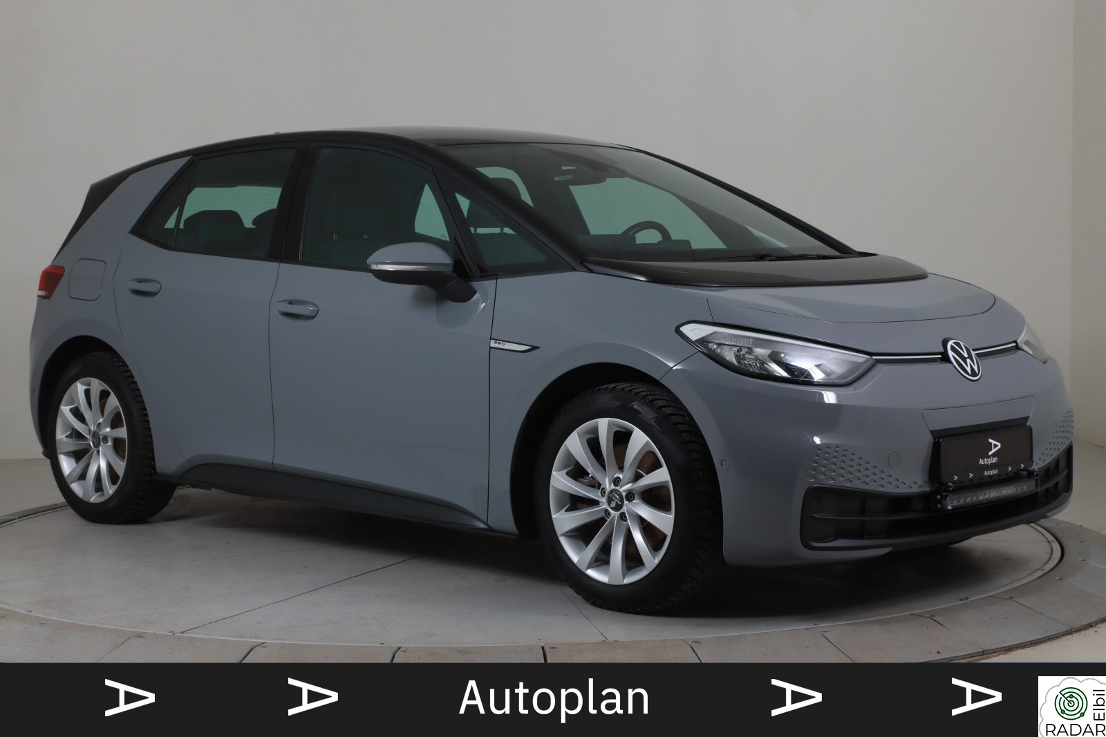 VOLKSWAGEN ID.3 PRO 107 KW Pro 58kWh 145hk ACC Kamera Carplay DAB