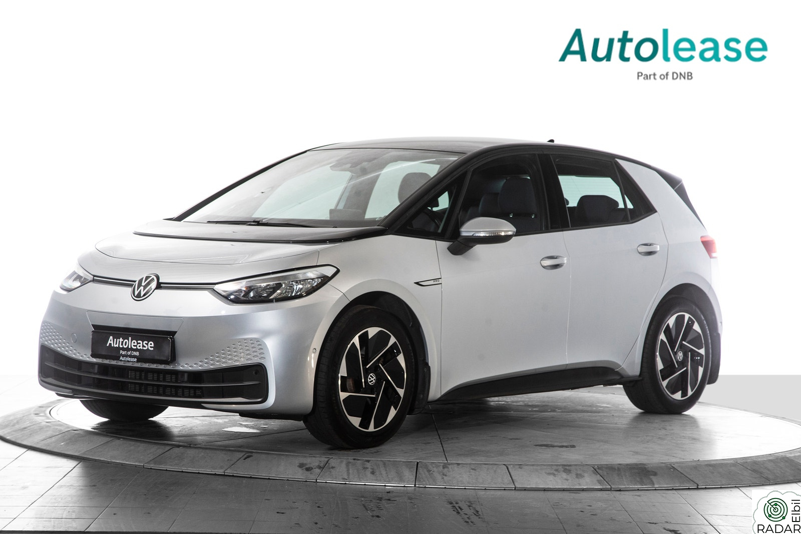 VOLKSWAGEN ID.3 PRO 107 KW Pro 58kWh 145hk, Forvarming / Kamera / carplay +++,