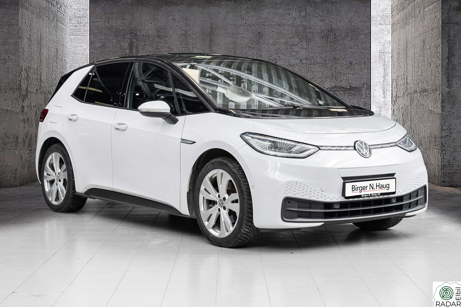 VOLKSWAGEN ID.3 PRO S 150 KW Pro S Tour 77 kWh 204hk WLPT 550 KM-MATRIX LYS
