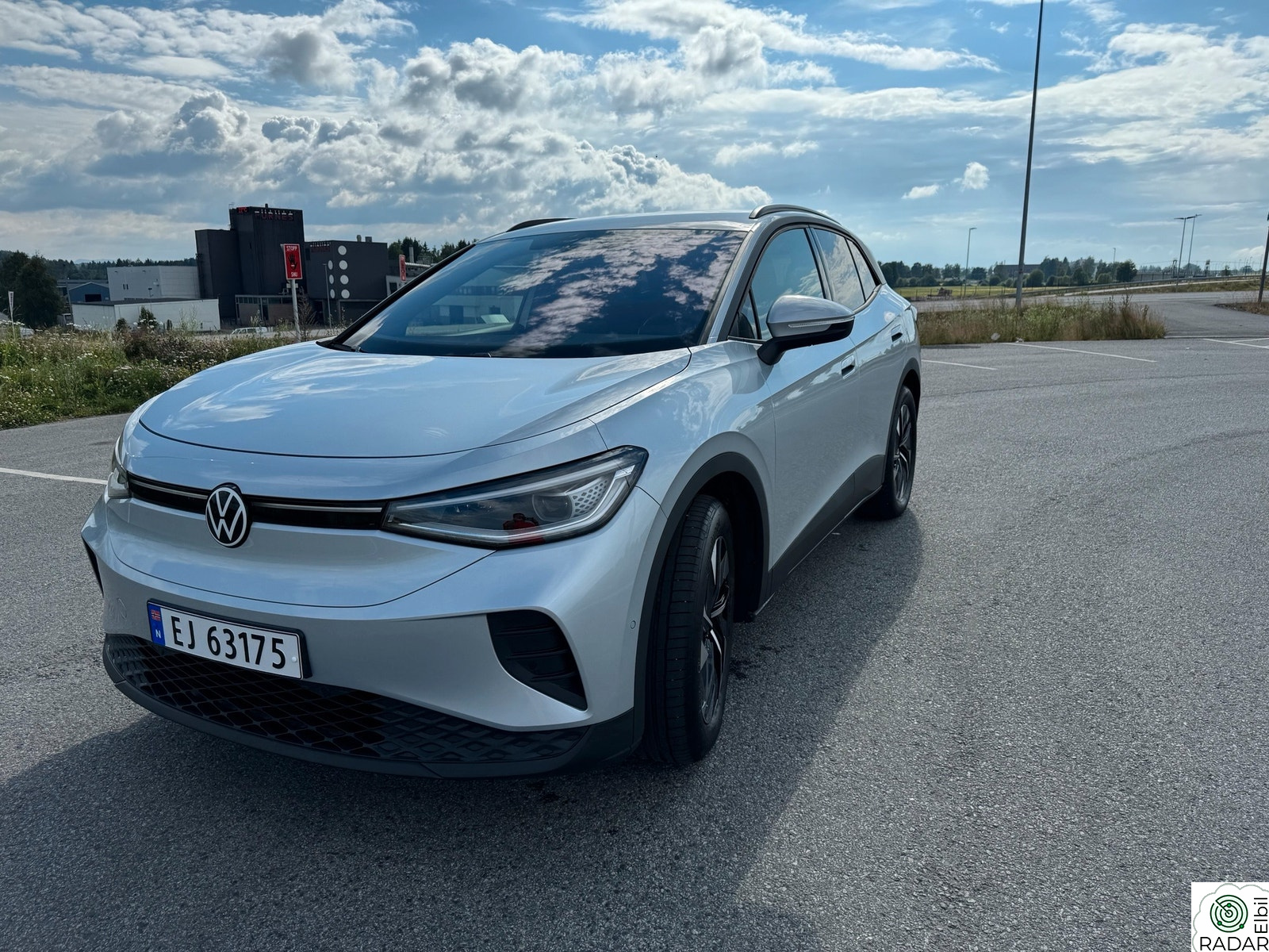VOLKSWAGEN ID.4 PRO 4MOTION 210KW Pro 77kWh 286hk Highline