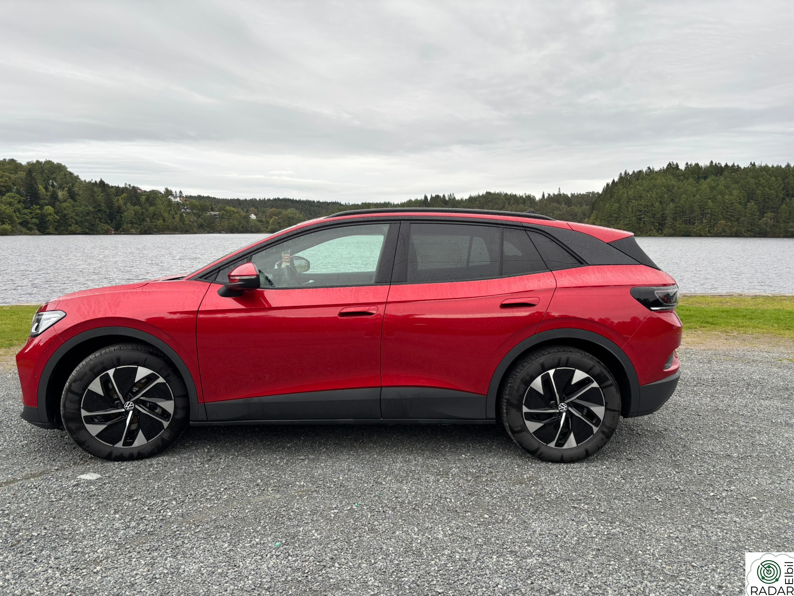 VOLKSWAGEN ID.4 PRO 4MOTION 210KW Pro 4Motion 77kWh 286hk Highline